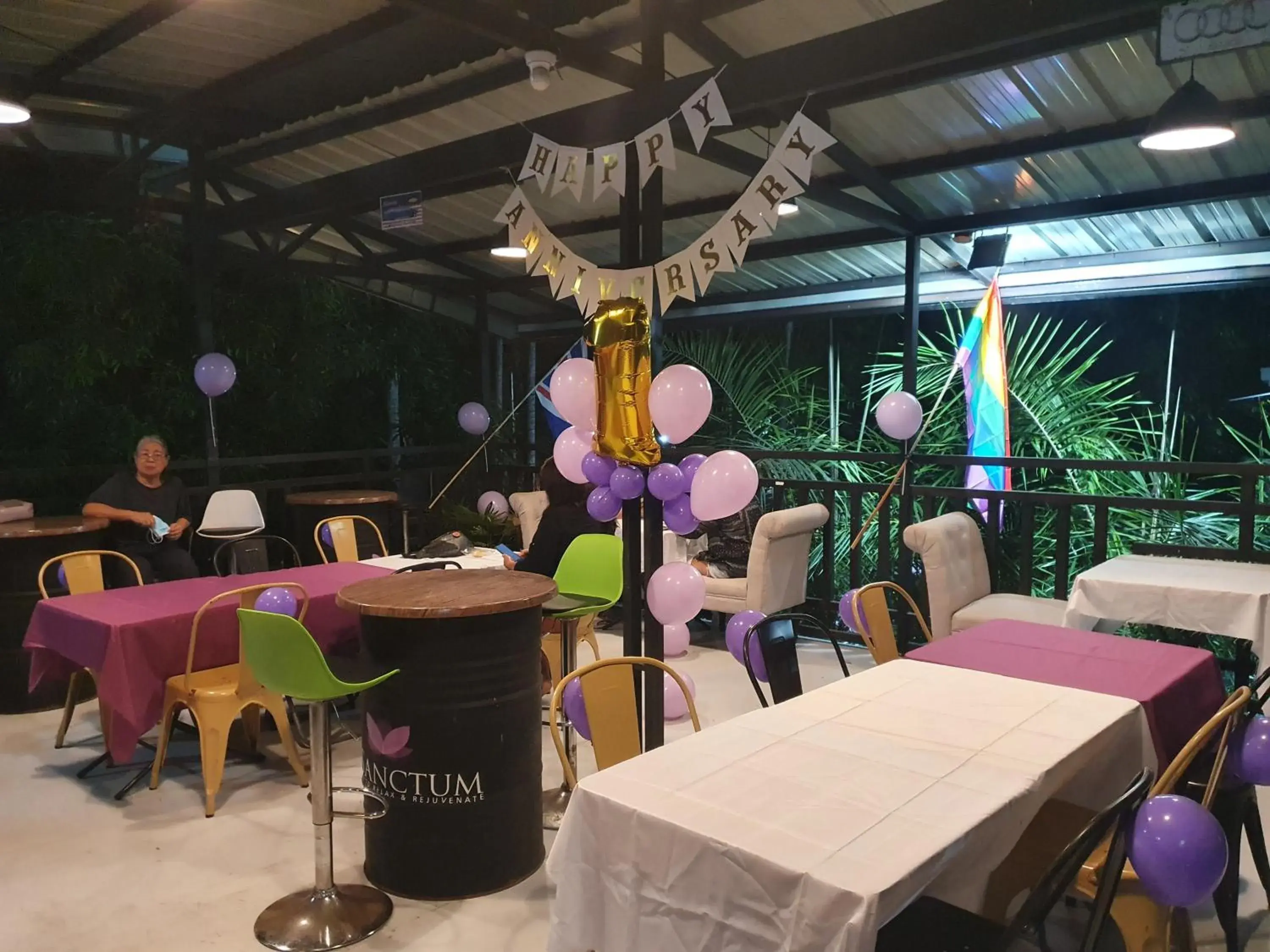 Restaurant/places to eat in D Sanctum Resort Restaurant/places to eat in D Sanctum Resort