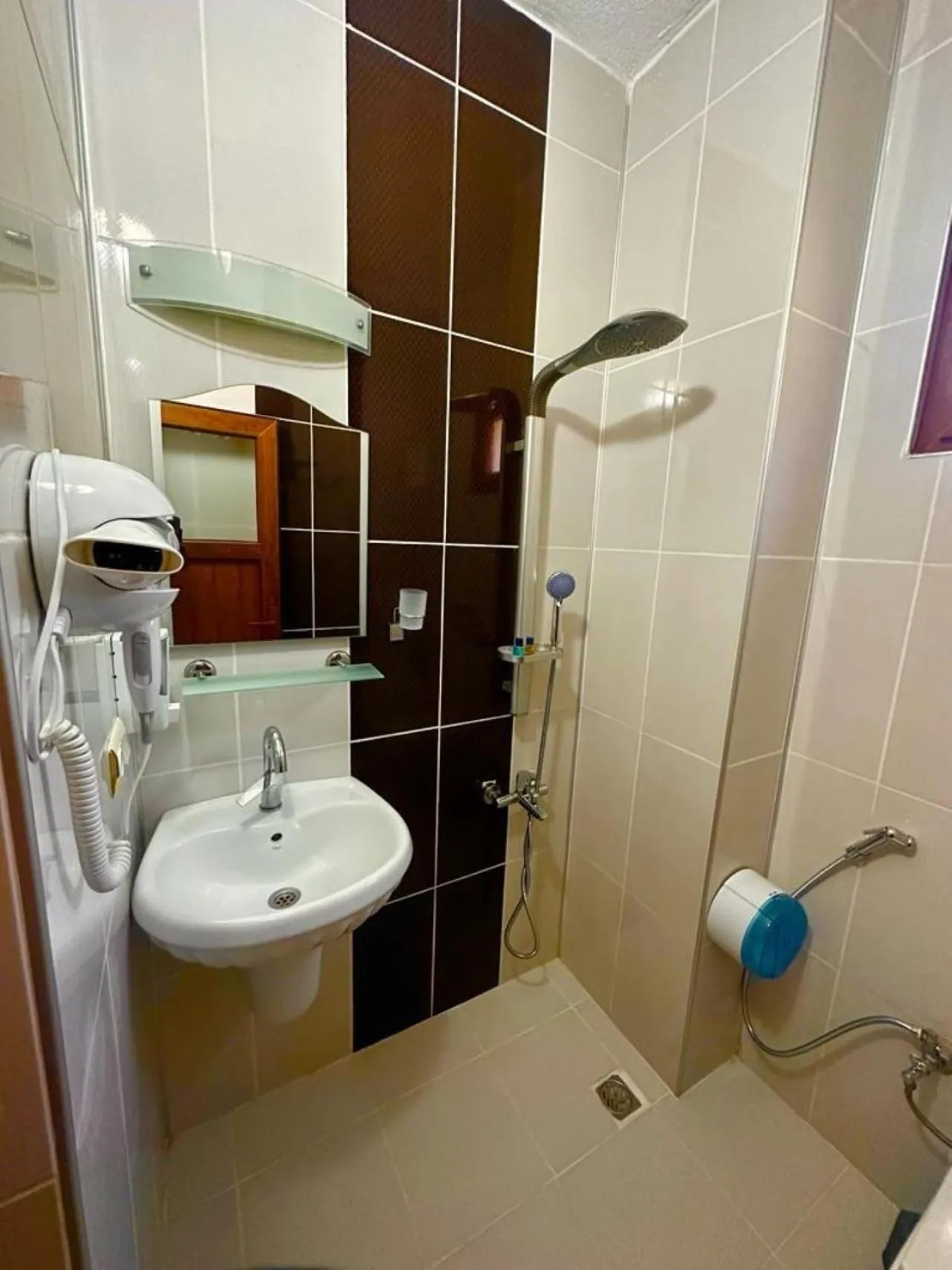 Shower in Han PANSİYON