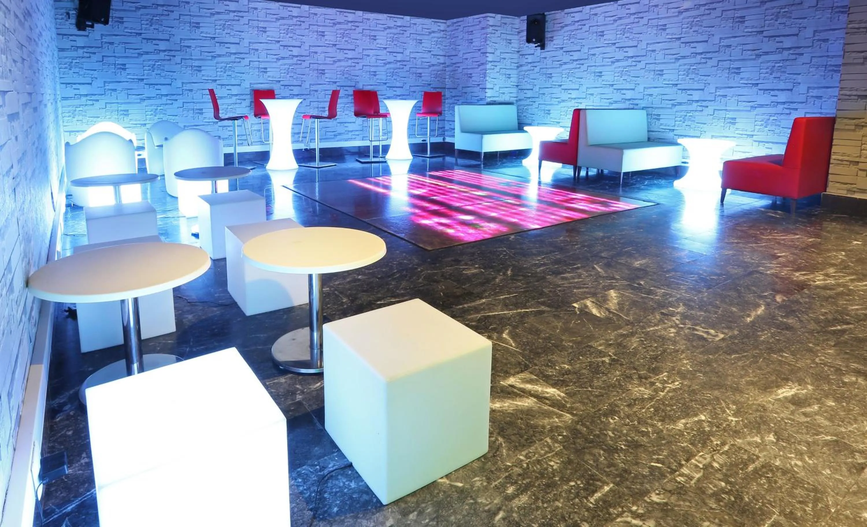 Lounge or bar in Asteria Bloom Side