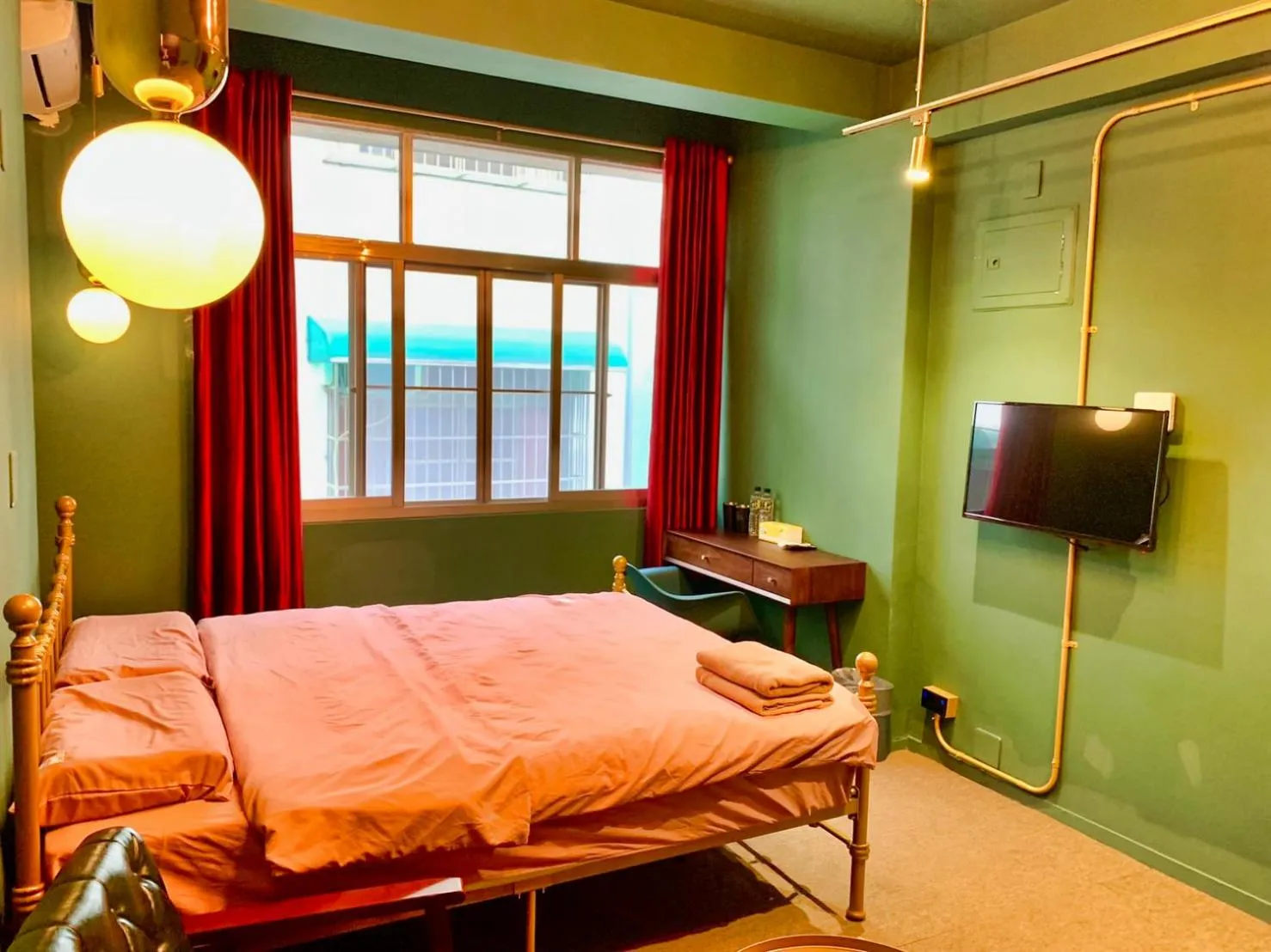 Bedroom, Bed in House Inn House