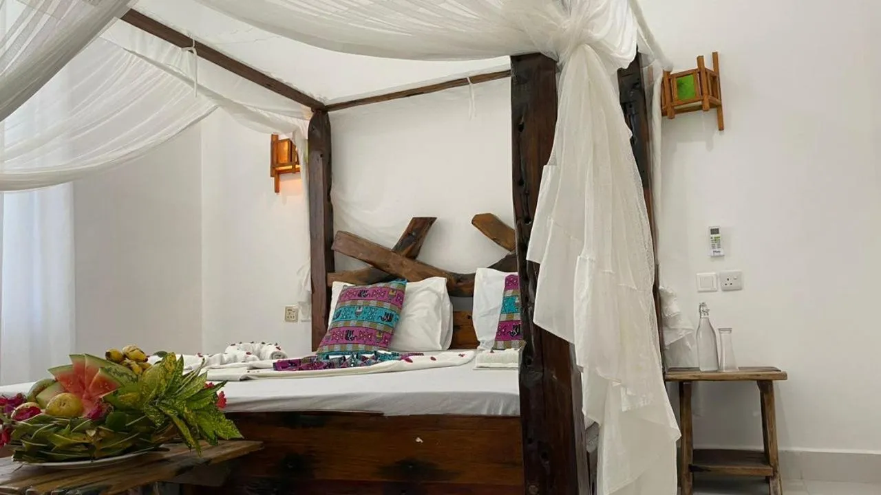 Bed in Tropicana Garden