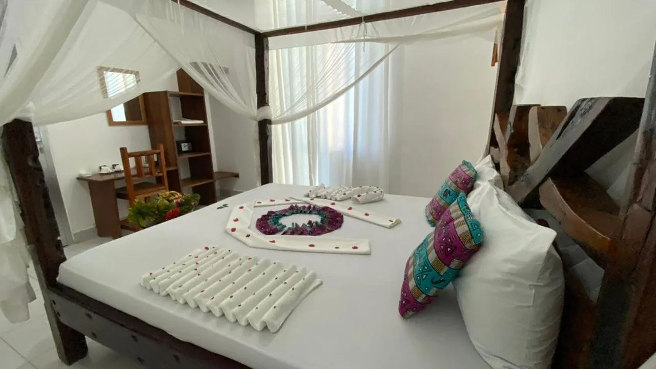 Bed in Tropicana Garden