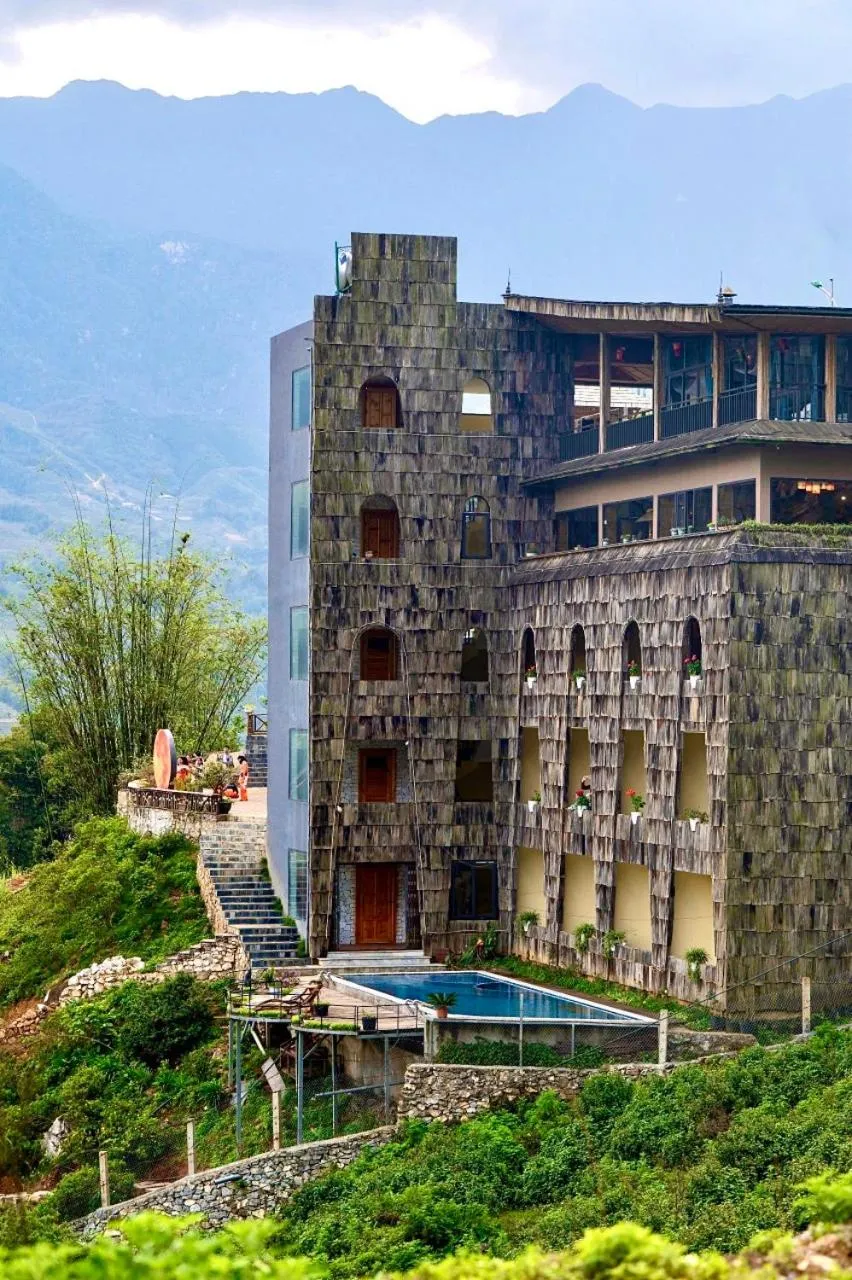 Property building in Arista Homestay