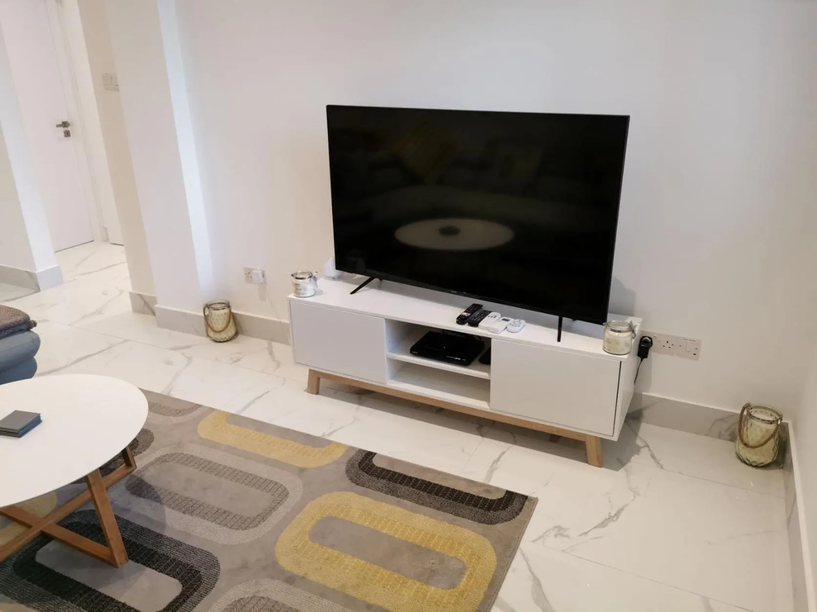 TV and multimedia in Paphos Gardens Apartment