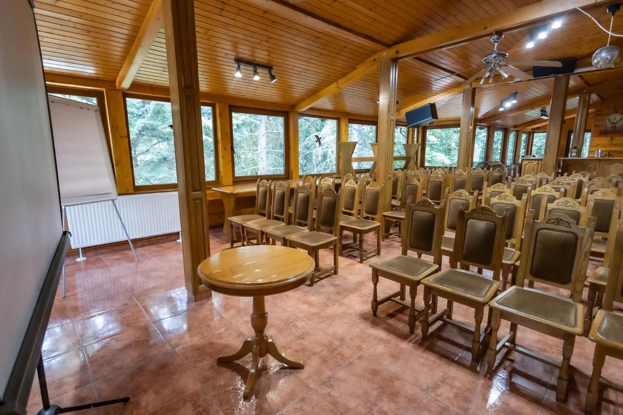 TV and multimedia in 4 Évszak Völgyhotel