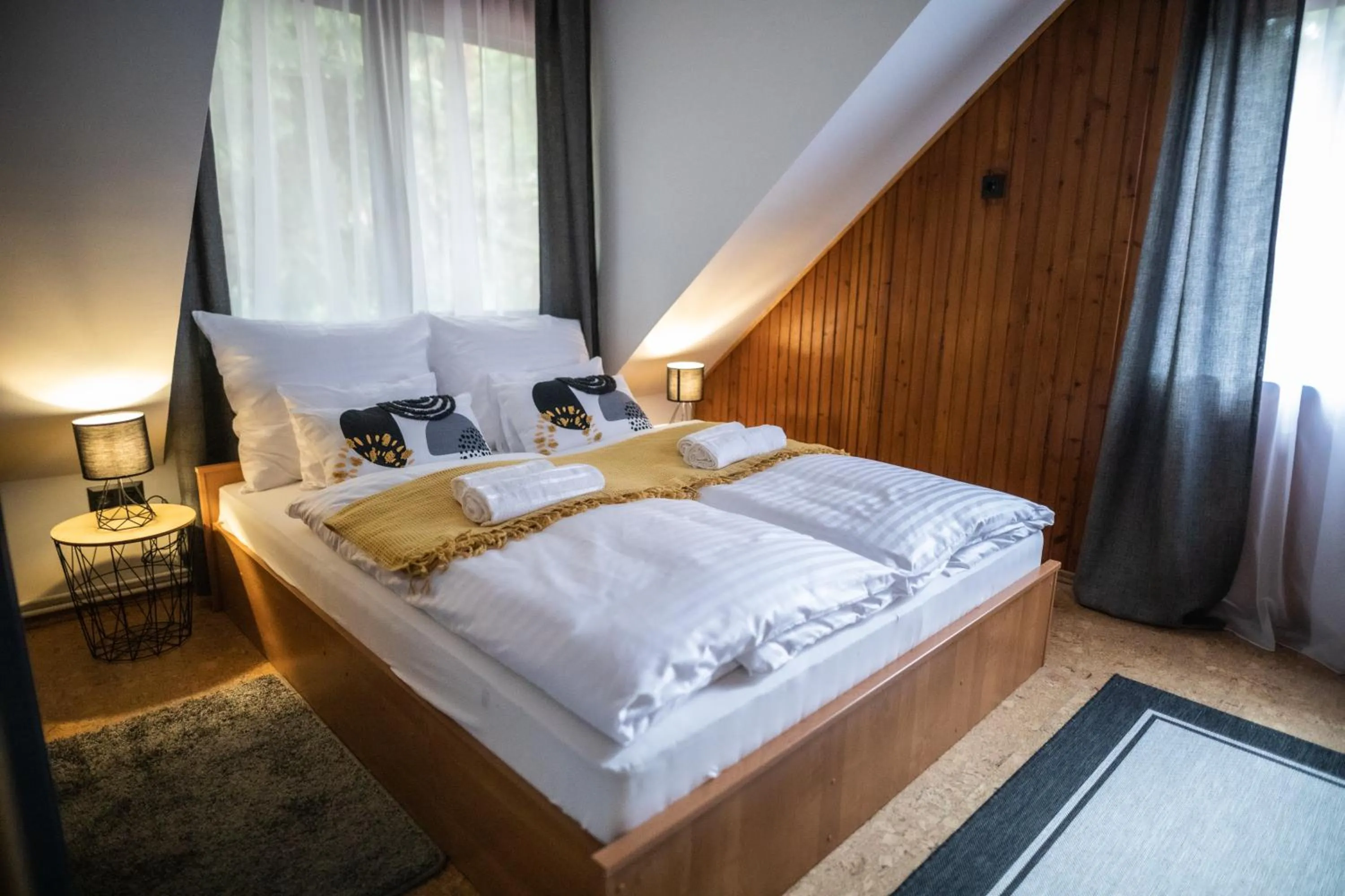 Bed in 4 Évszak Völgyhotel