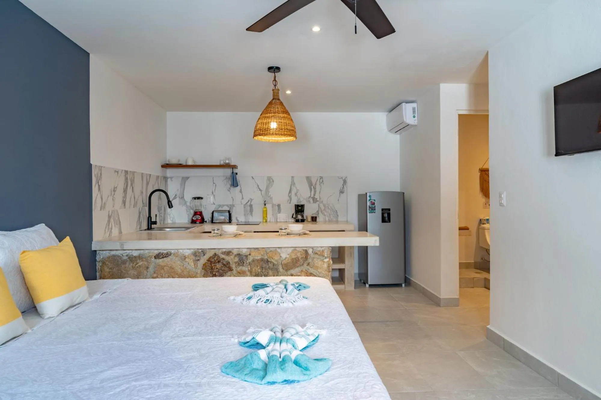 Photo of the whole room, Bed in Casa Yako