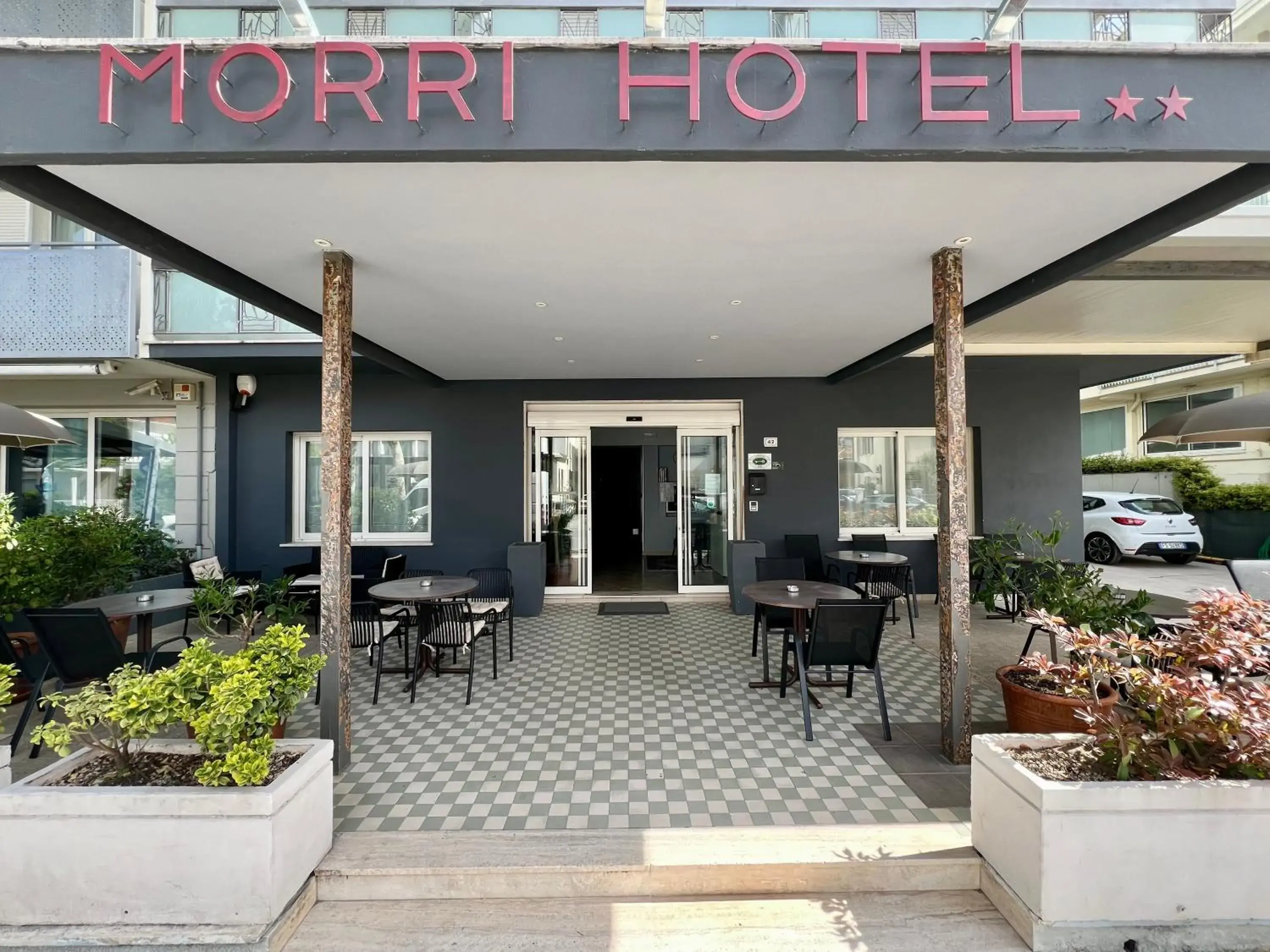 Hotel Morri - il BIBLIHOTEL Hotel Morri - il BIBLIHOTEL