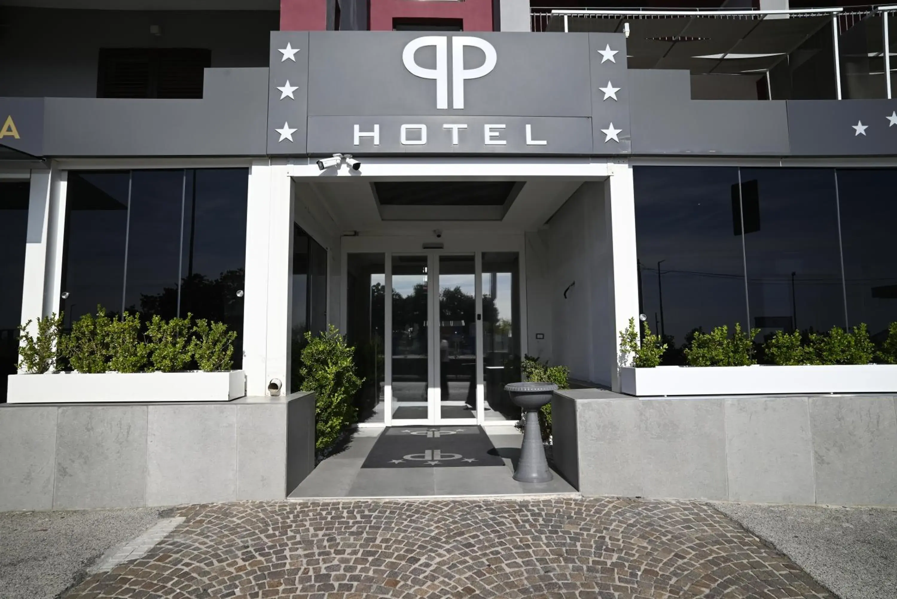 Facade/entrance in Puteoli Palace Hotel Facade/entrance in Puteoli Palace Hotel