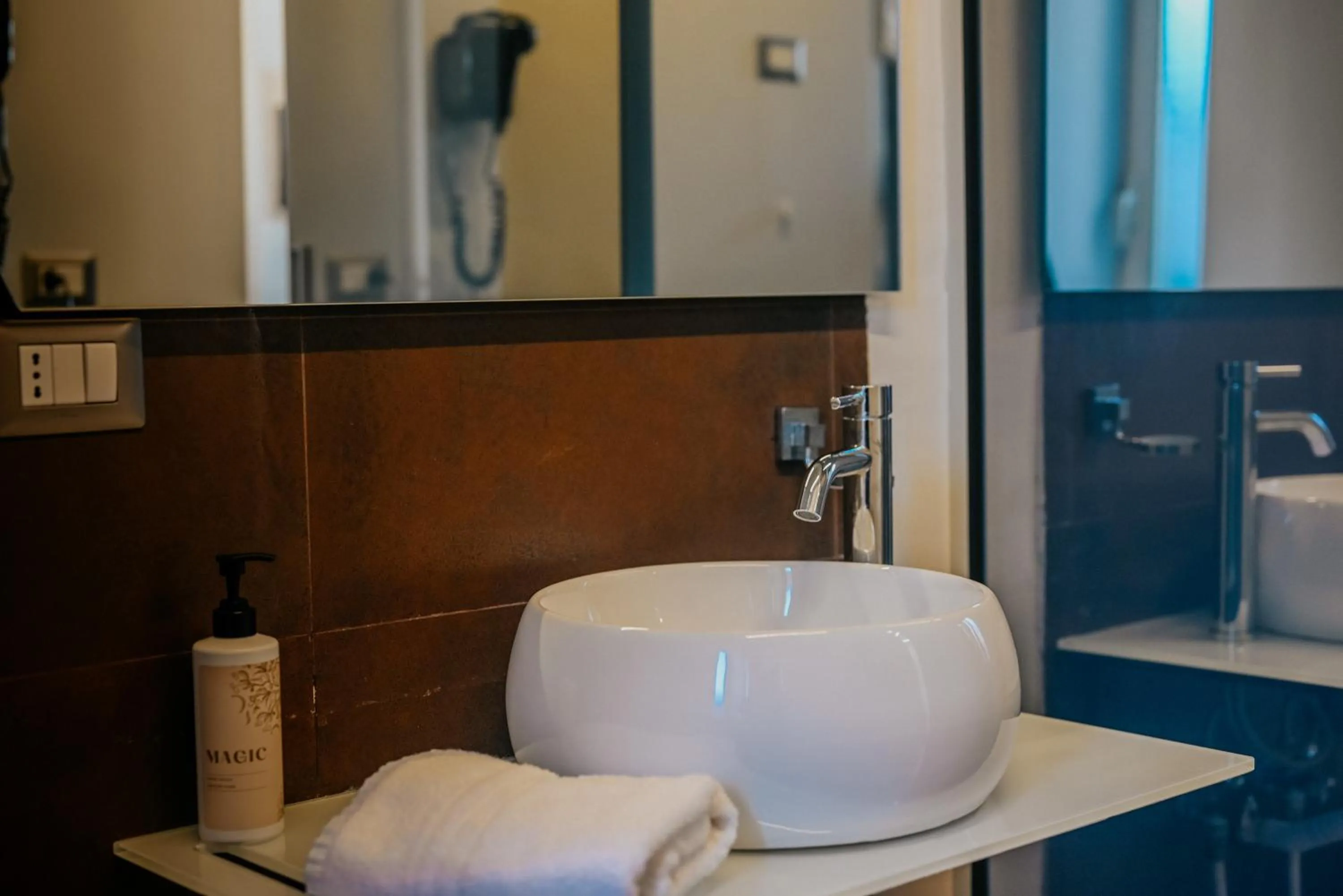 Bathroom in Puteoli Palace Hotel