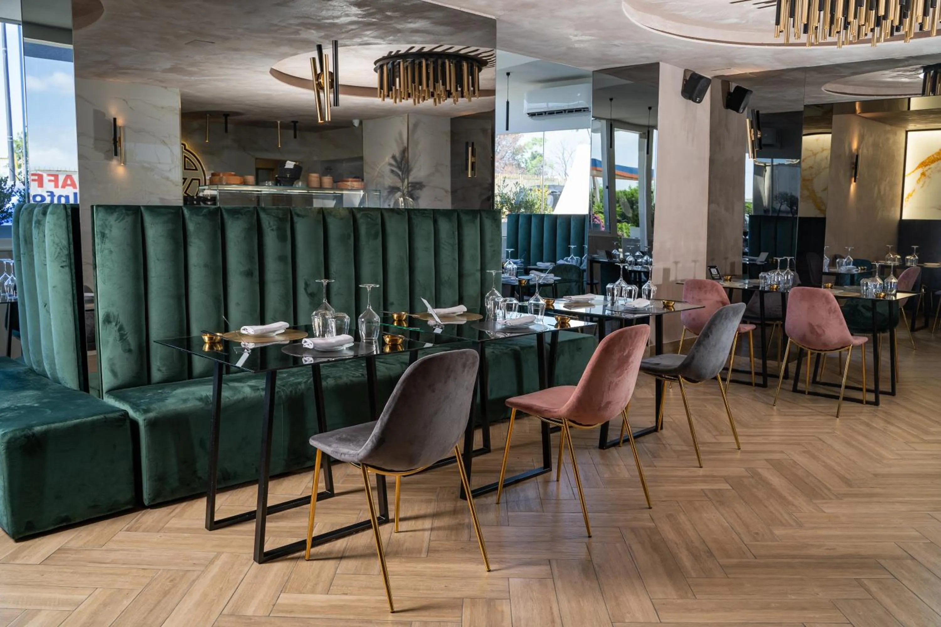 Restaurant/places to eat in Puteoli Palace Hotel