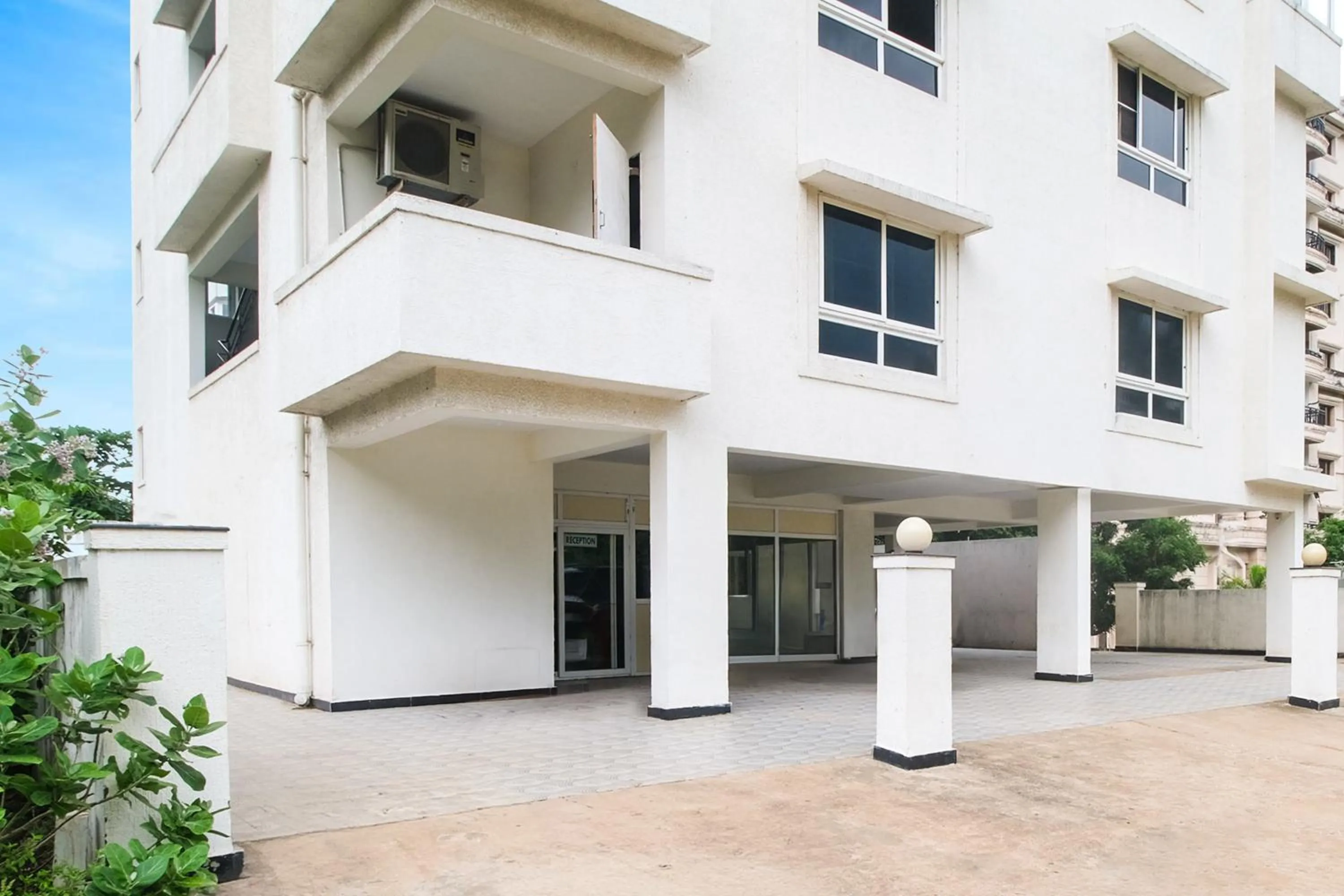 Facade/entrance in Super Hotel O Vizag IT Hill Rushikonda