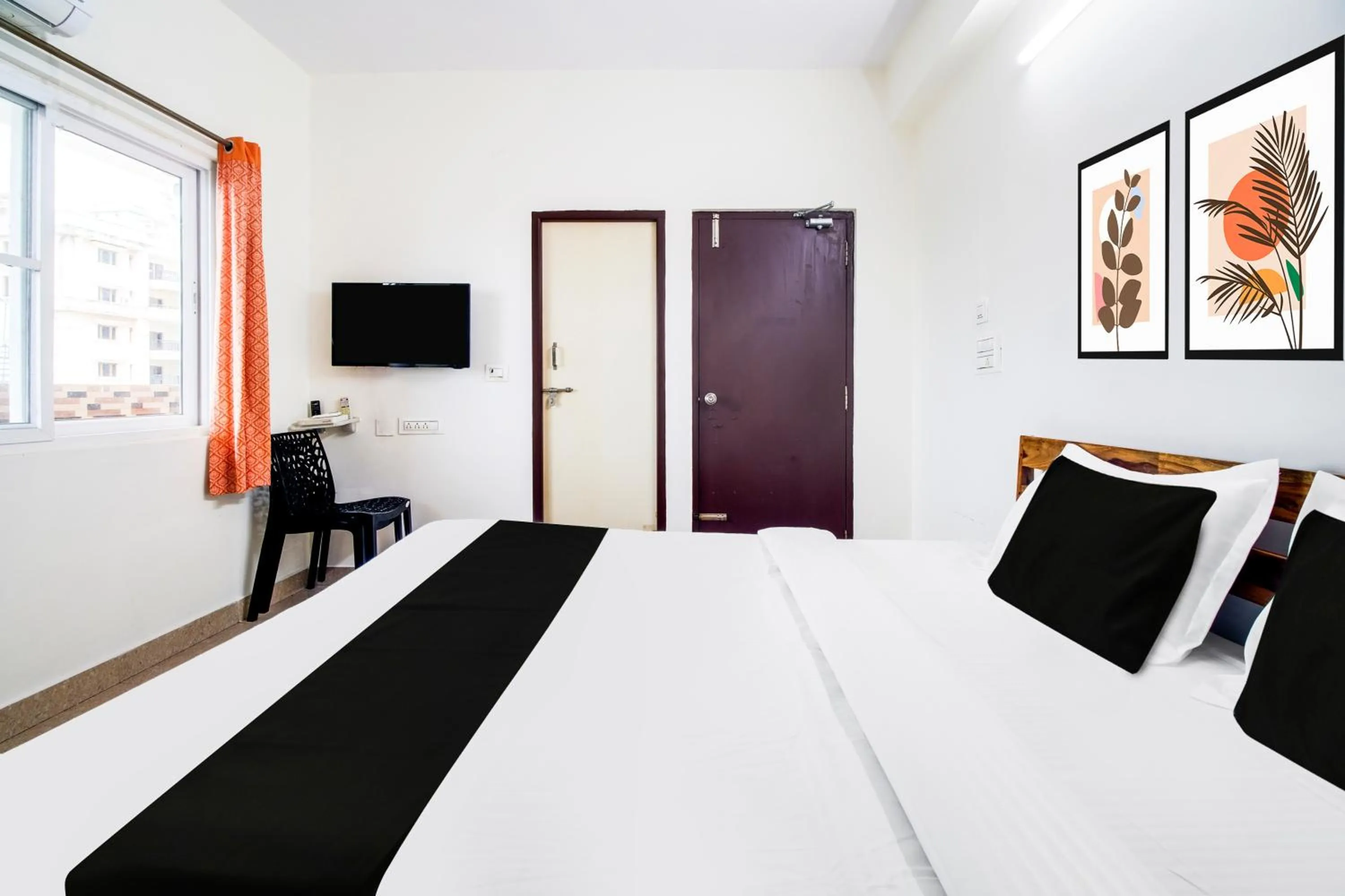 Bedroom, Bed in Super Hotel O Vizag IT Hill Rushikonda