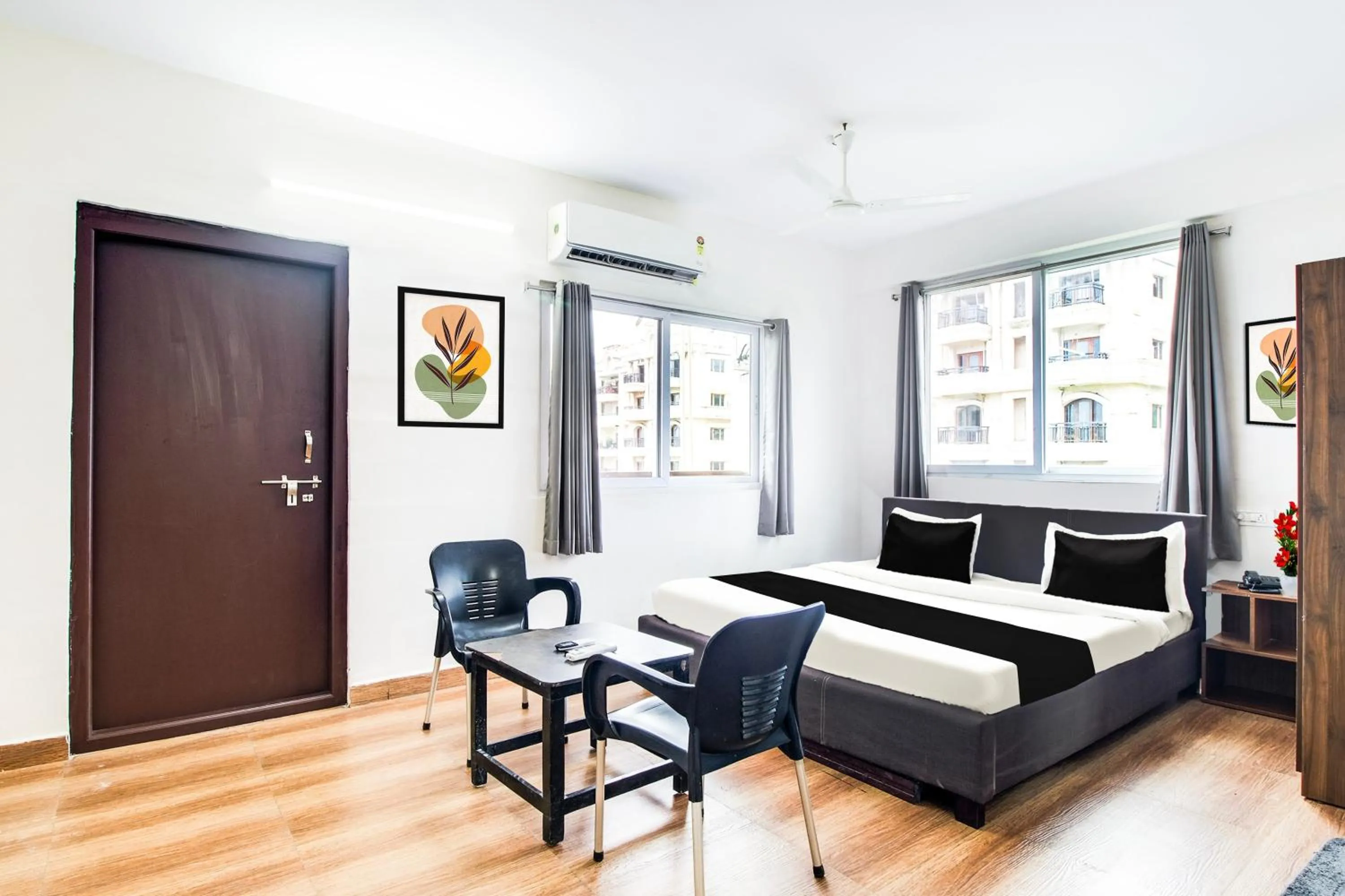 Bedroom in Super Hotel O Vizag IT Hill Rushikonda