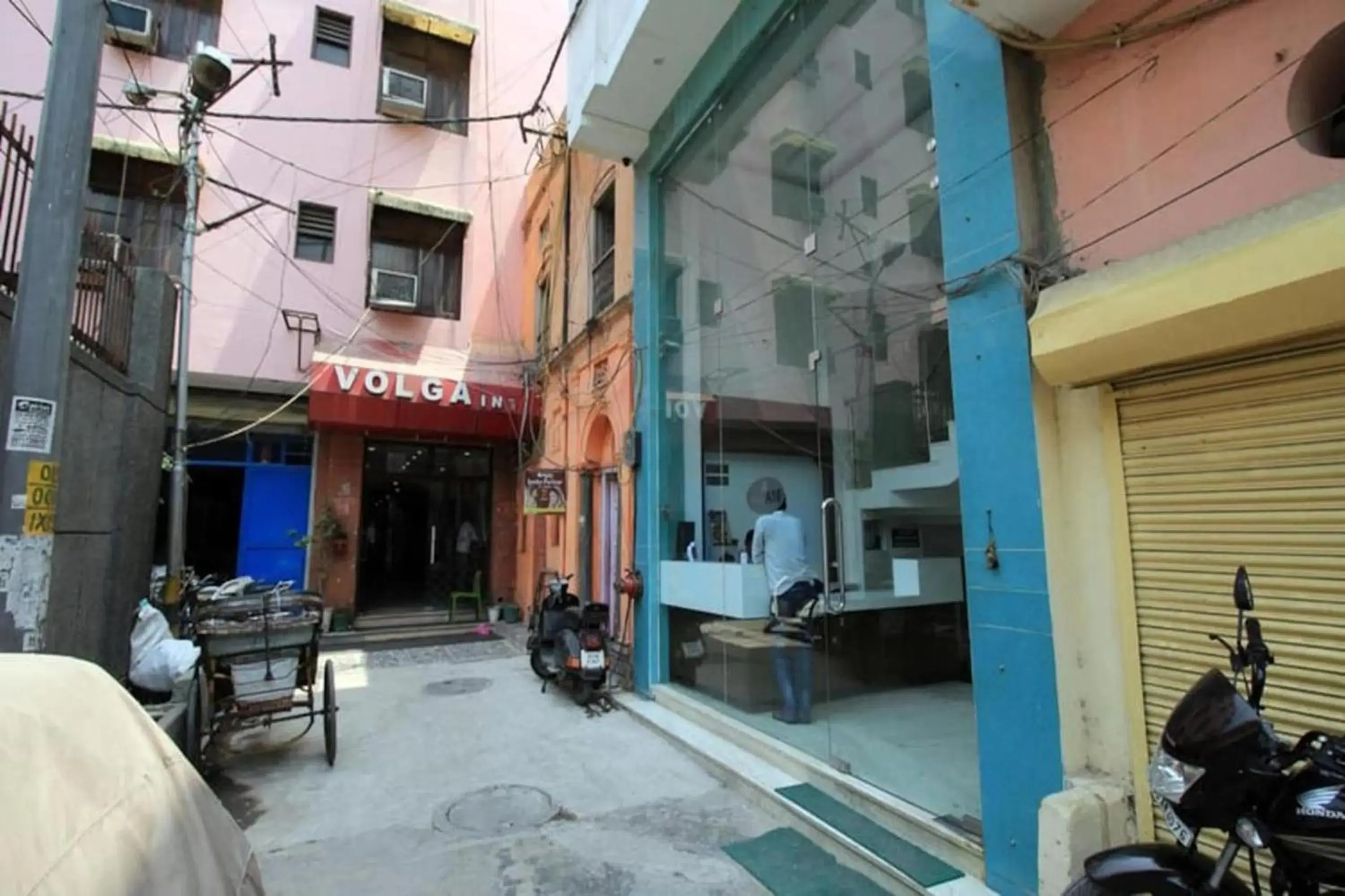 Property building in Hotel A10 International Property building in Hotel A10 International