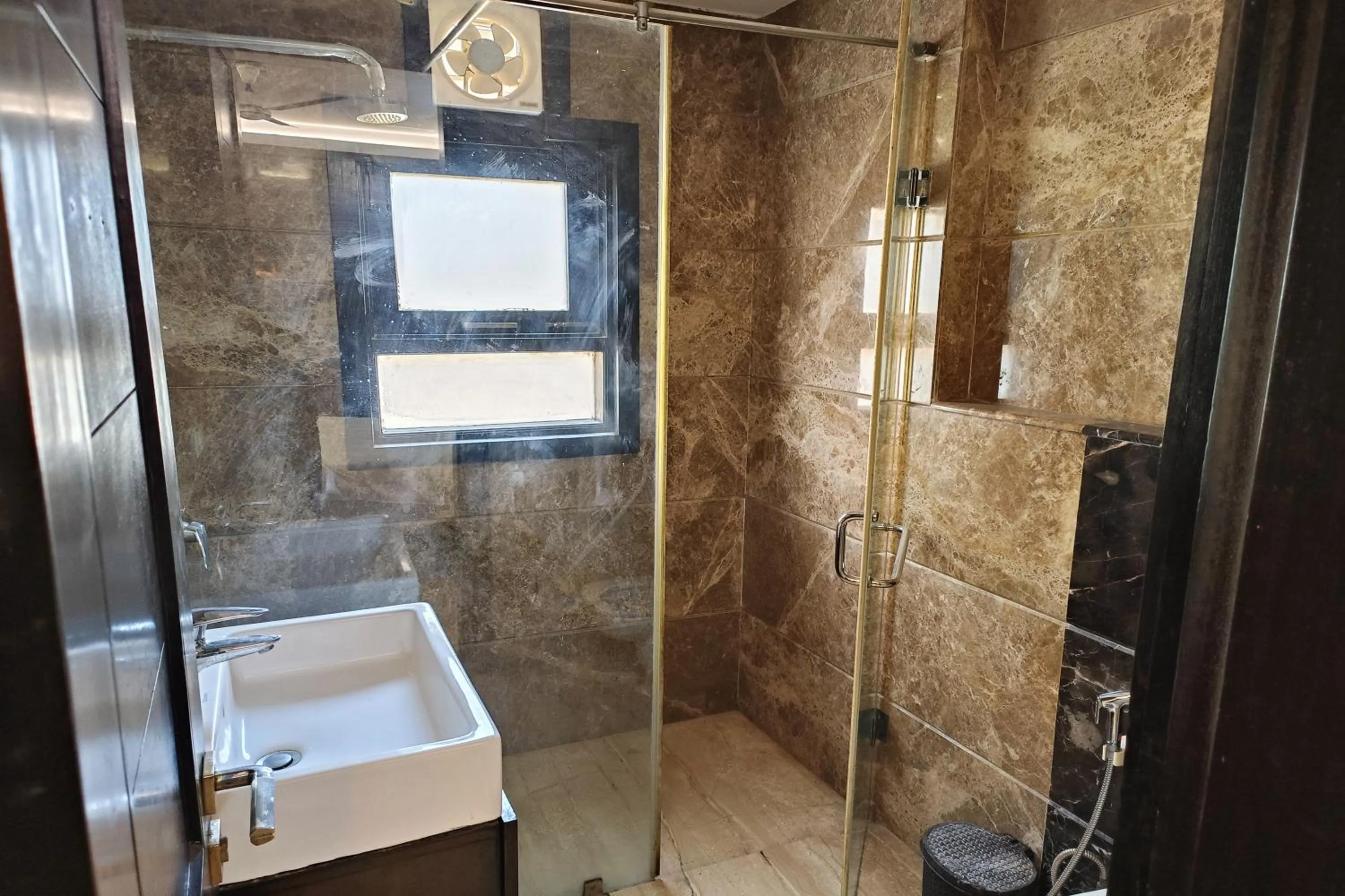 Shower in Hotel A10 International