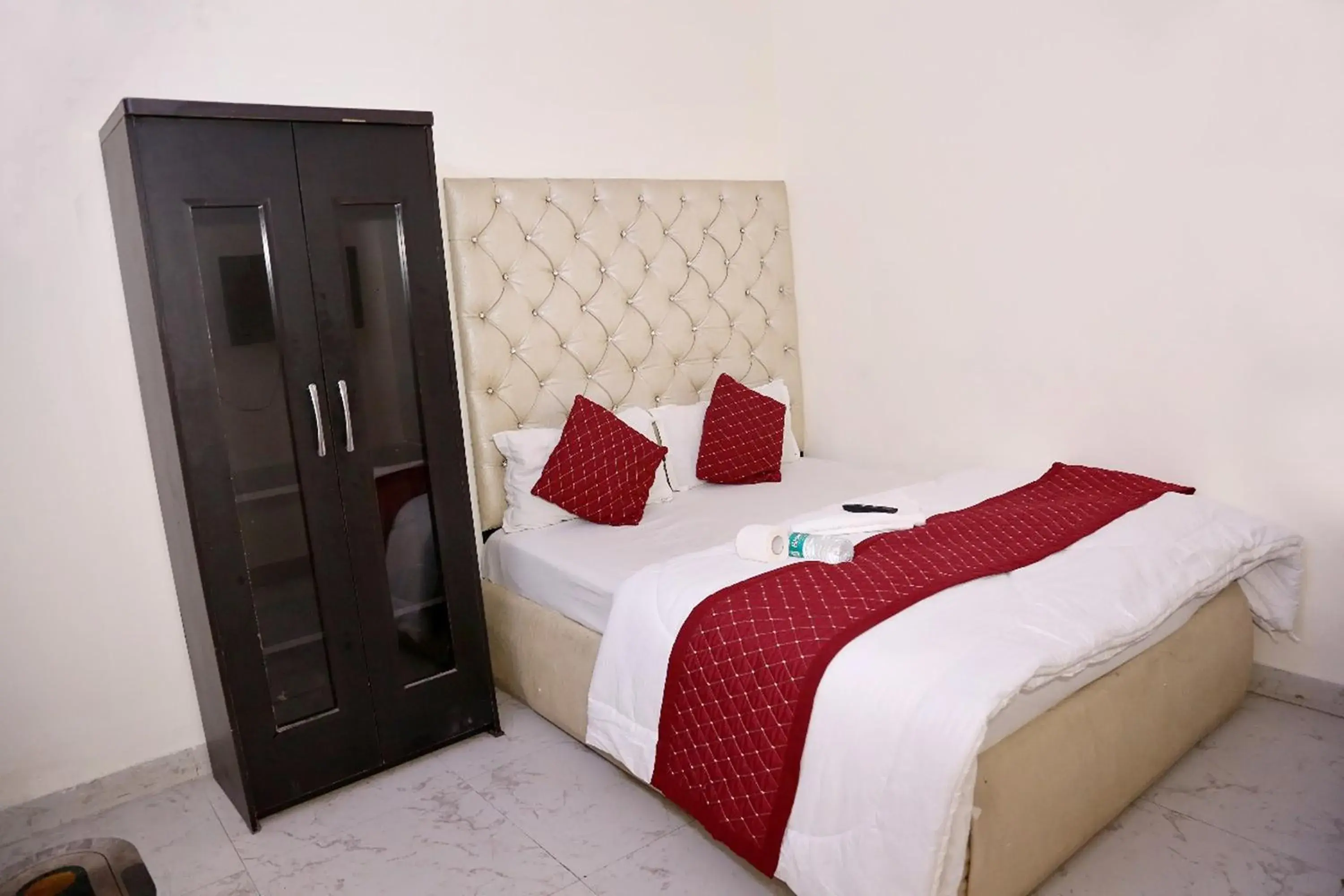 Bed in Hotel A10 International Bed in Hotel A10 International