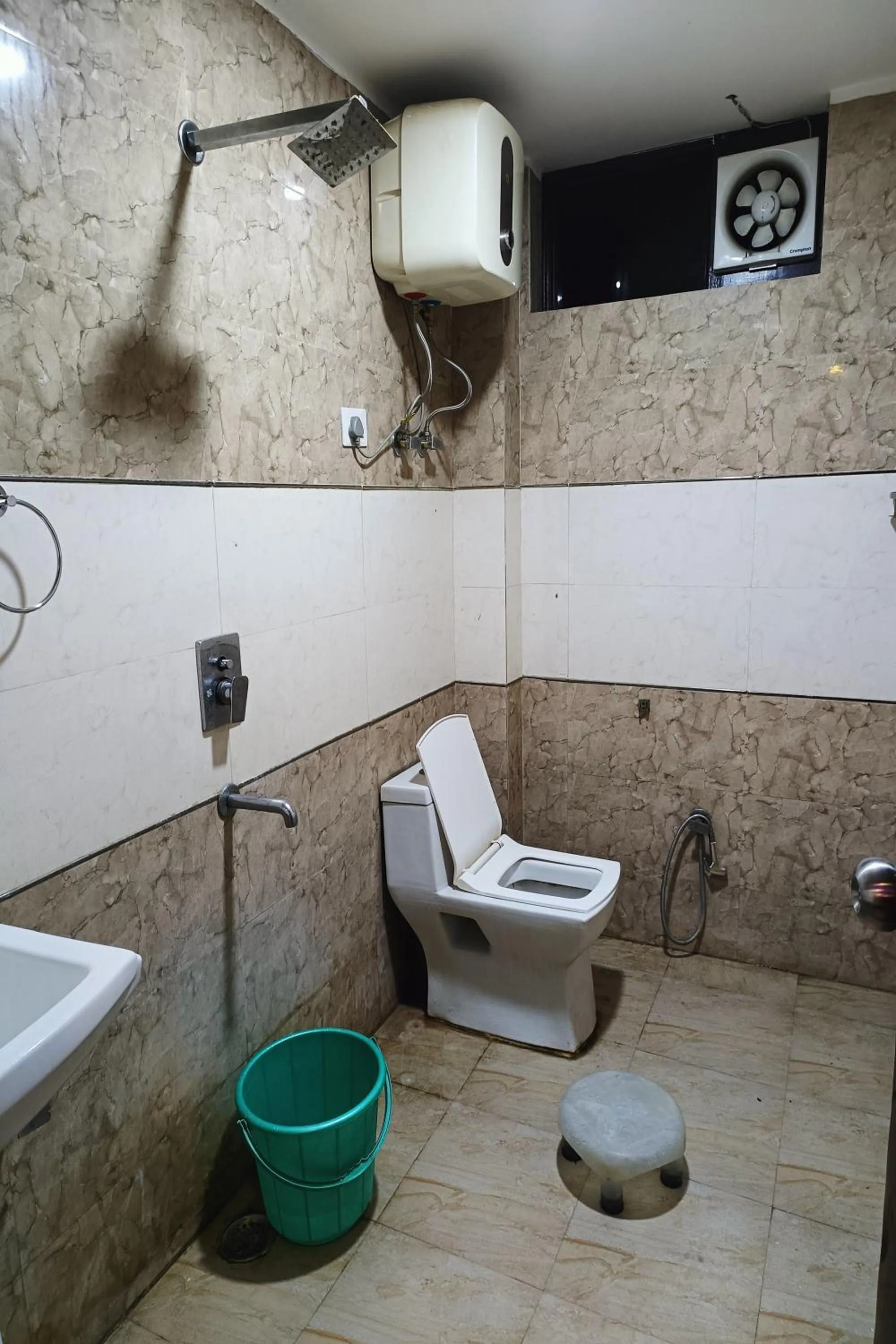 Shower in Hotel A10 International