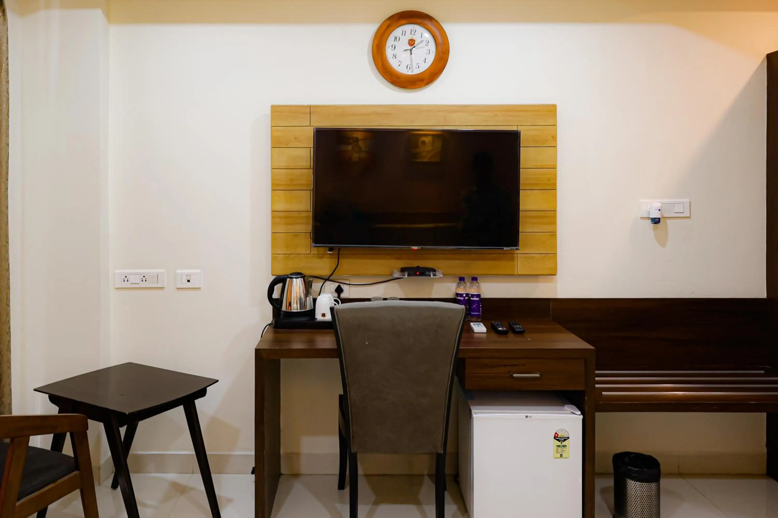 TV and multimedia in M Square Hotel