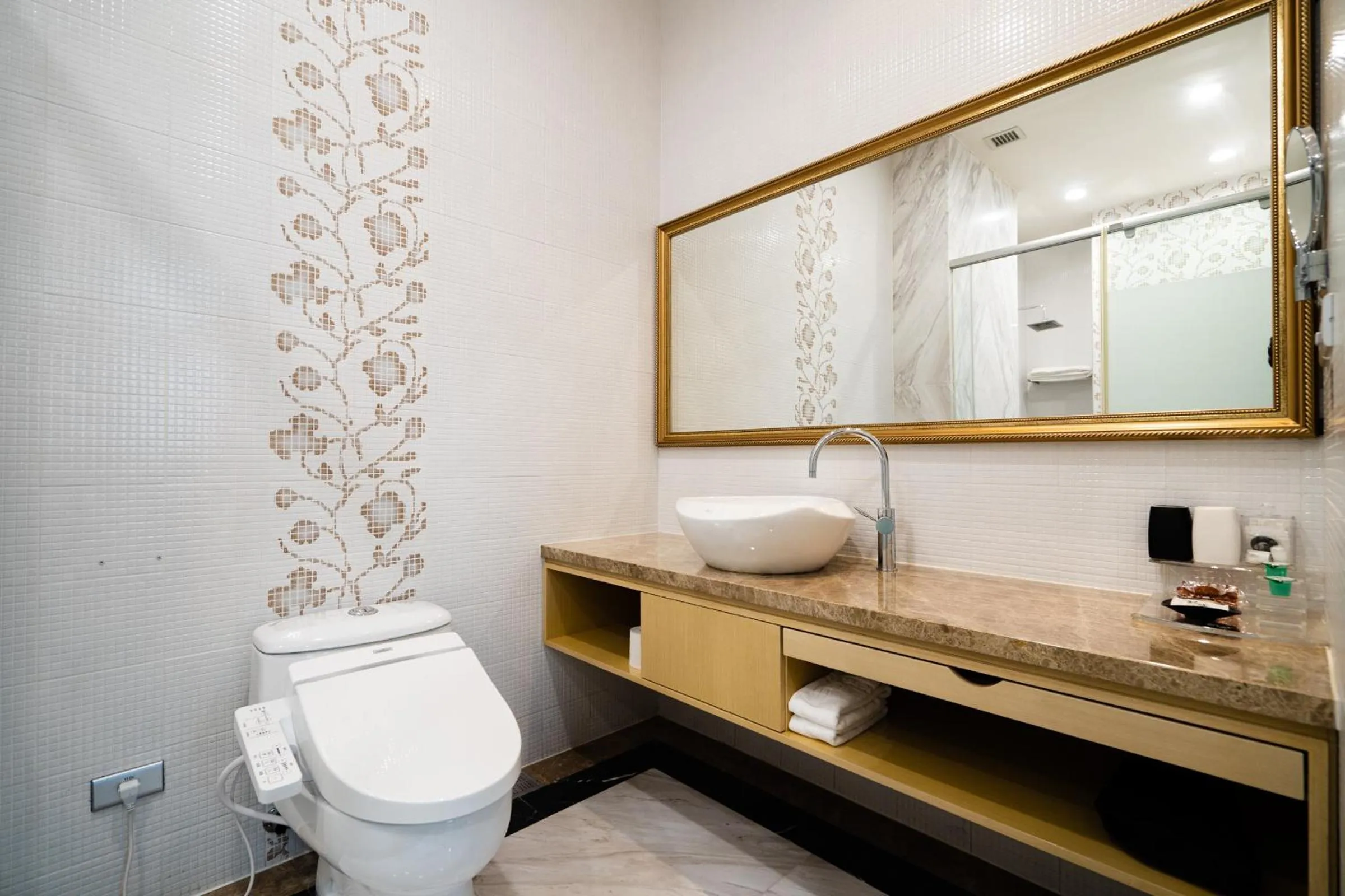 Toilet in XINSHE Hotel - Linsen