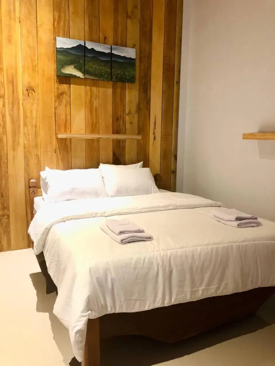 Deluxe Double Room with Shower in stay KULTURA Deluxe Double Room with Shower in stay KULTURA