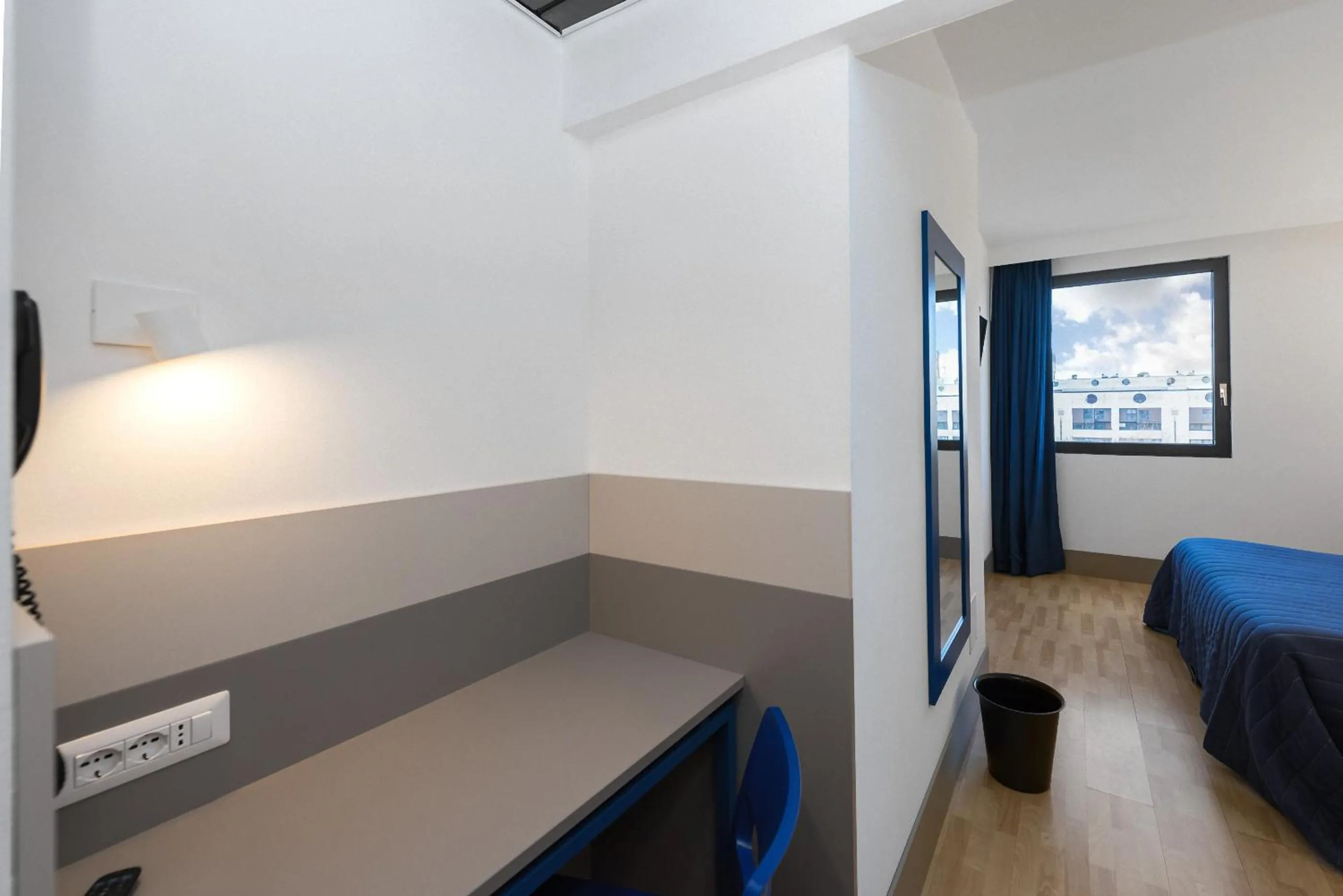 Photo of the whole room, Bed in Hotel Martini