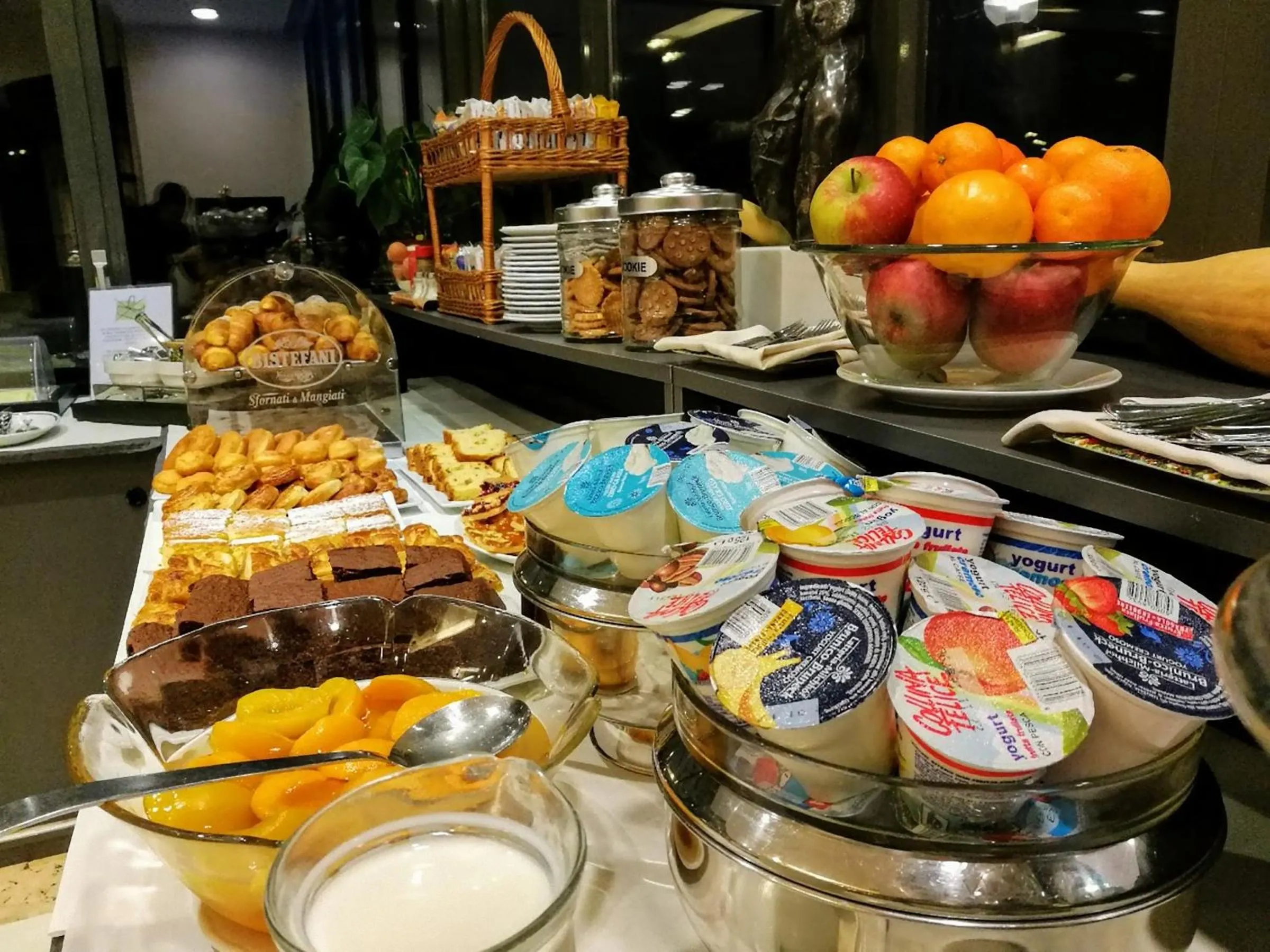 Buffet breakfast in Hotel Martini