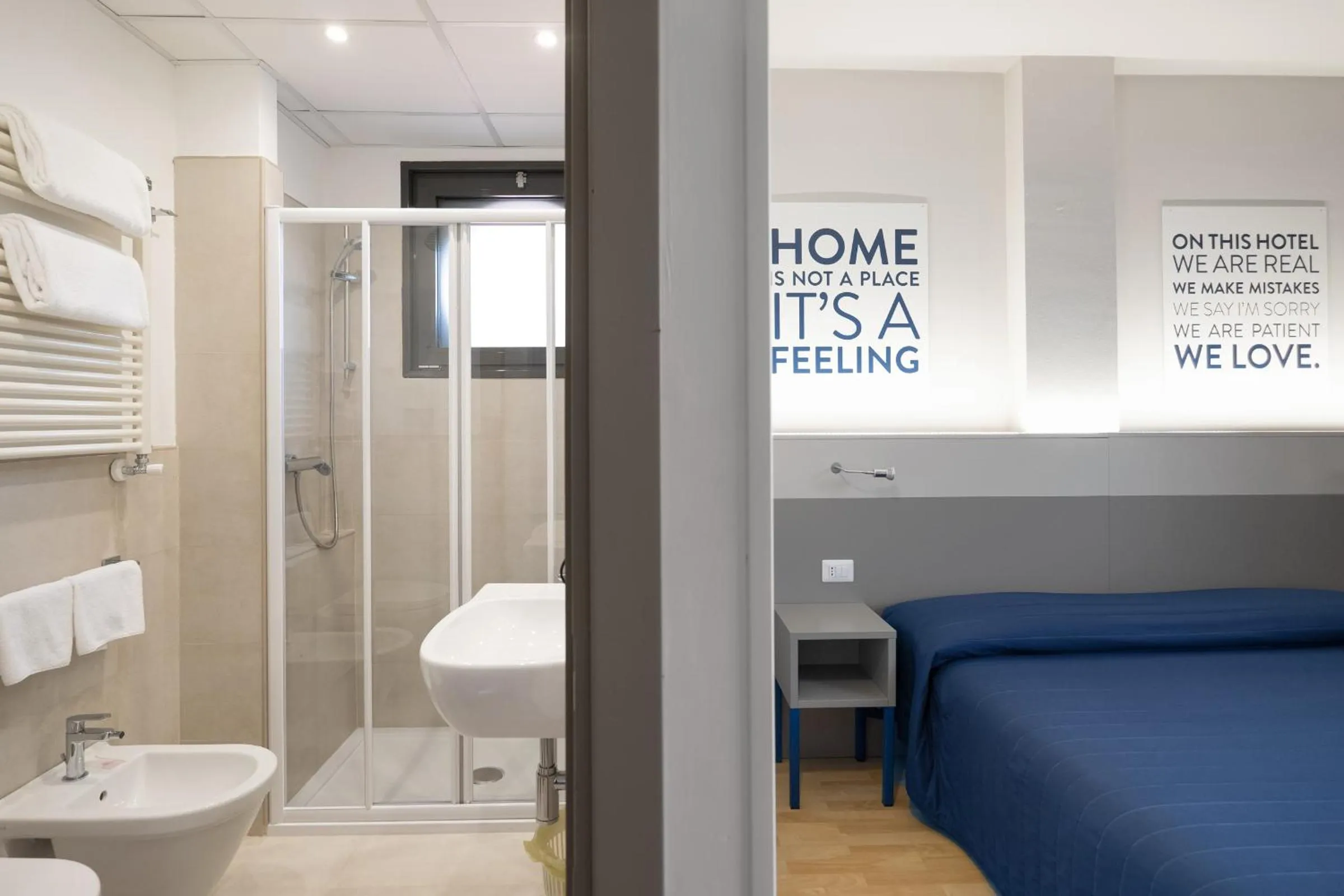 Bathroom in Hotel Martini