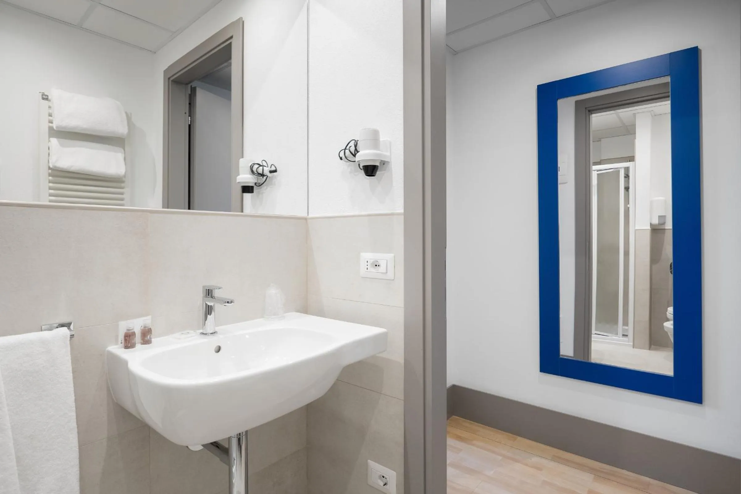 Bathroom in Hotel Martini