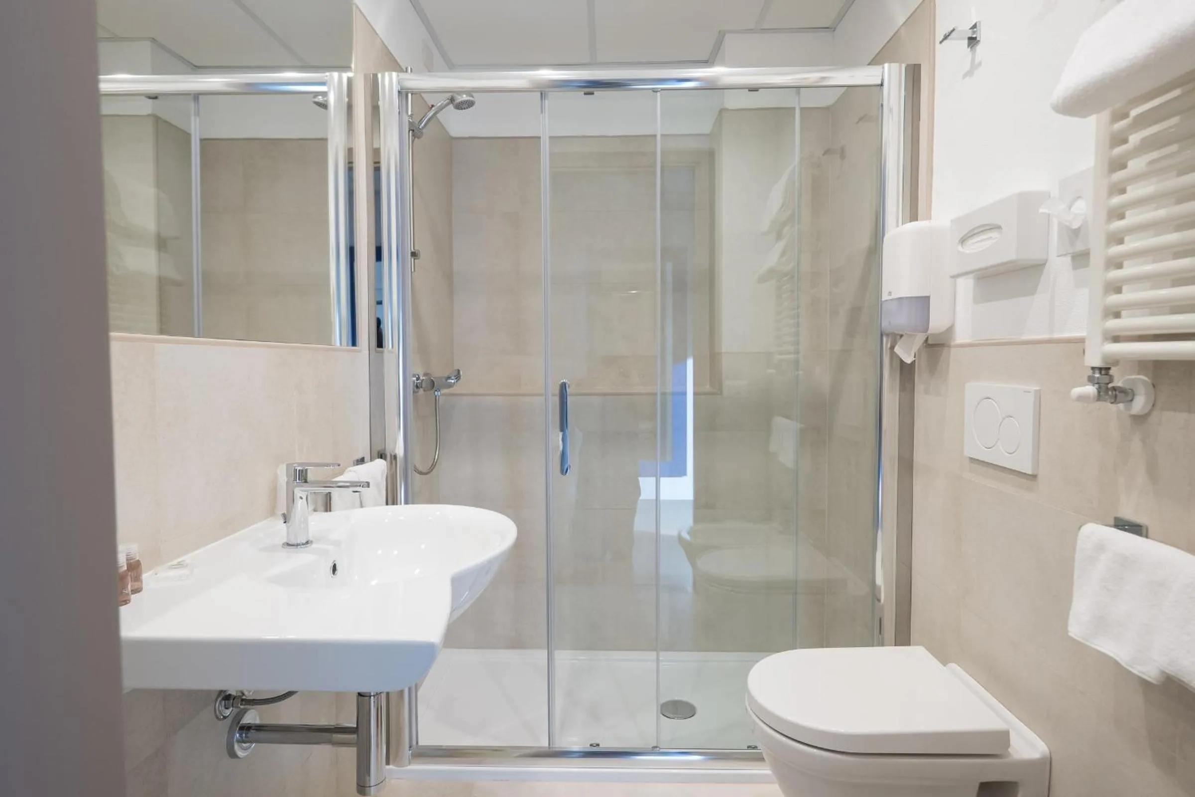 Bathroom in Hotel Martini