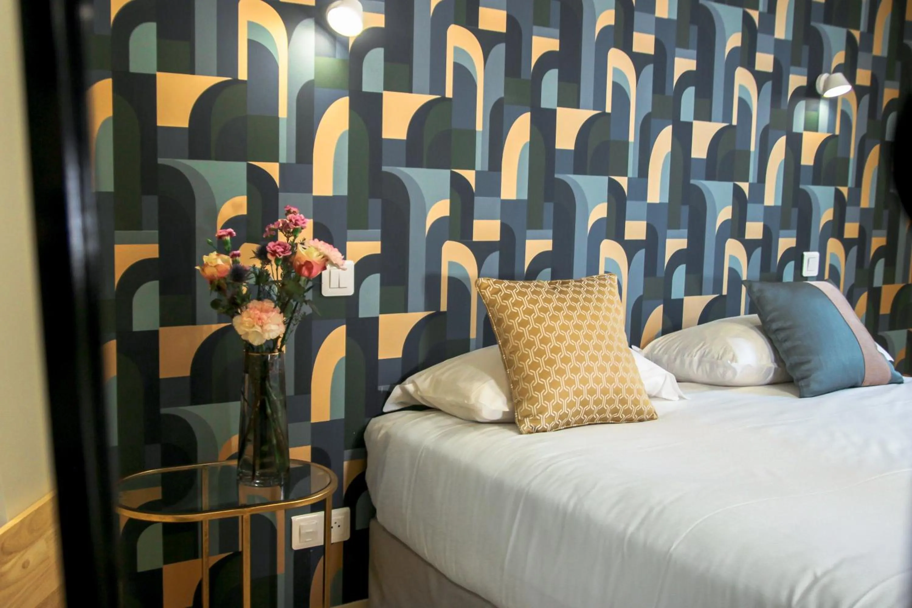 Bedroom, Bed in Hôtel Le Petit Périer