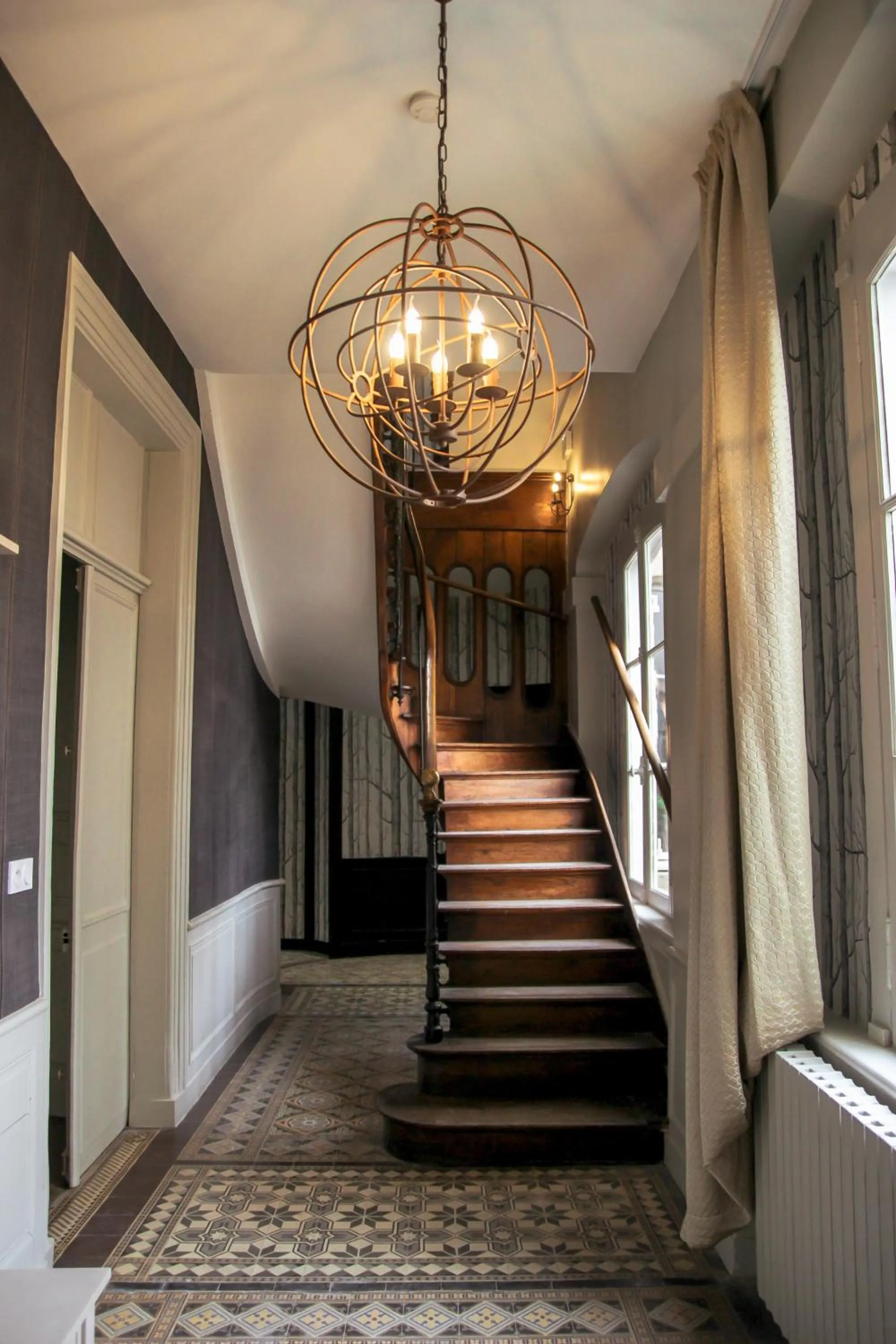 Lobby or reception in Hôtel Le Petit Périer