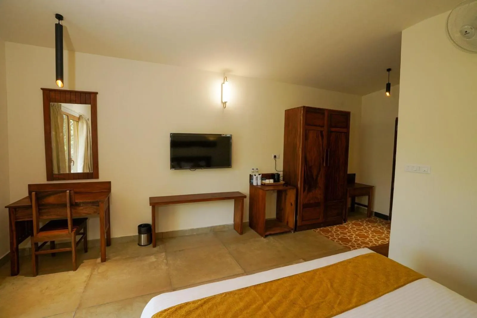 Bedroom, Bed in Maple Ash Resort