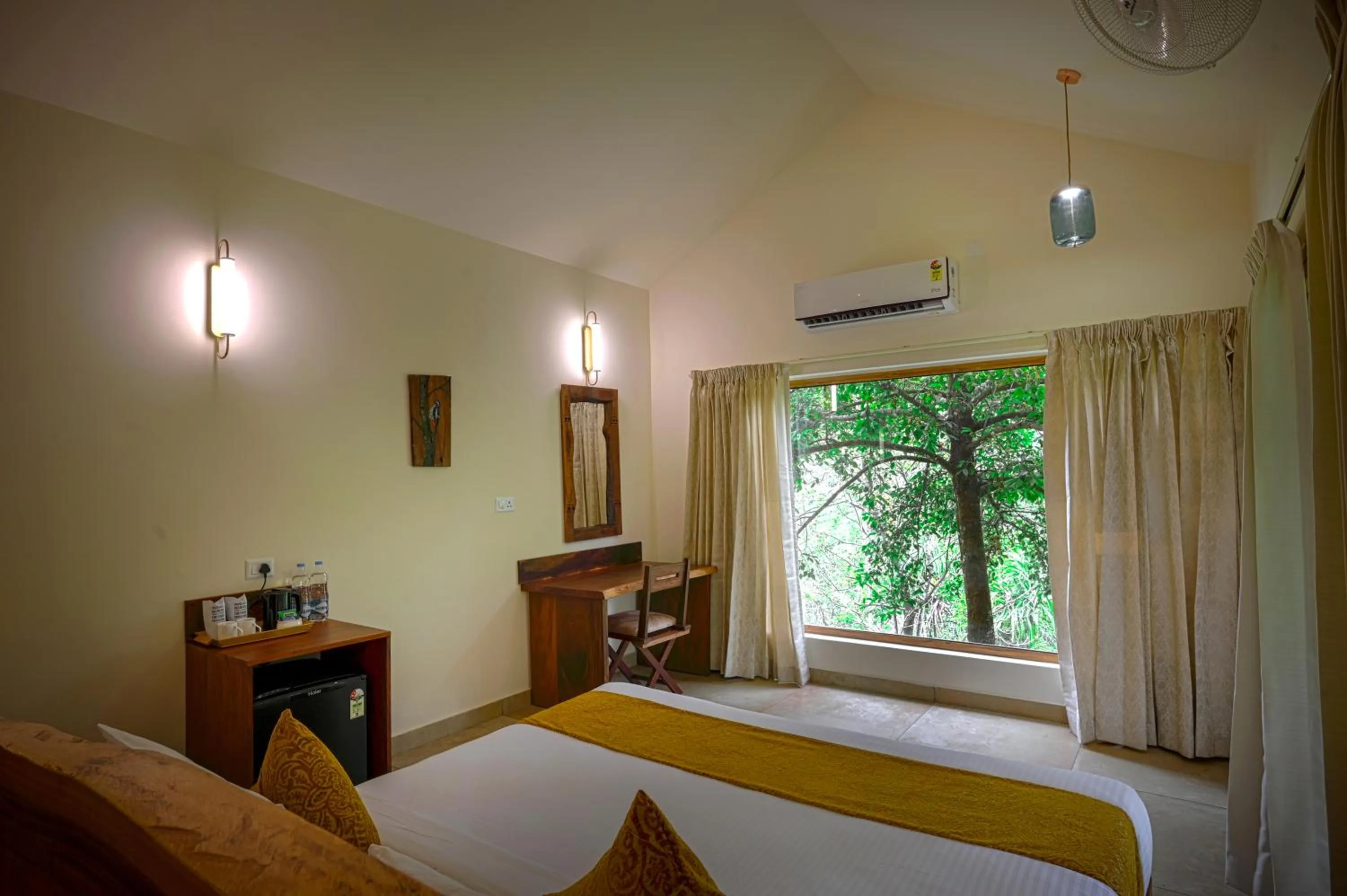 Bedroom, Bed in Maple Ash Resort