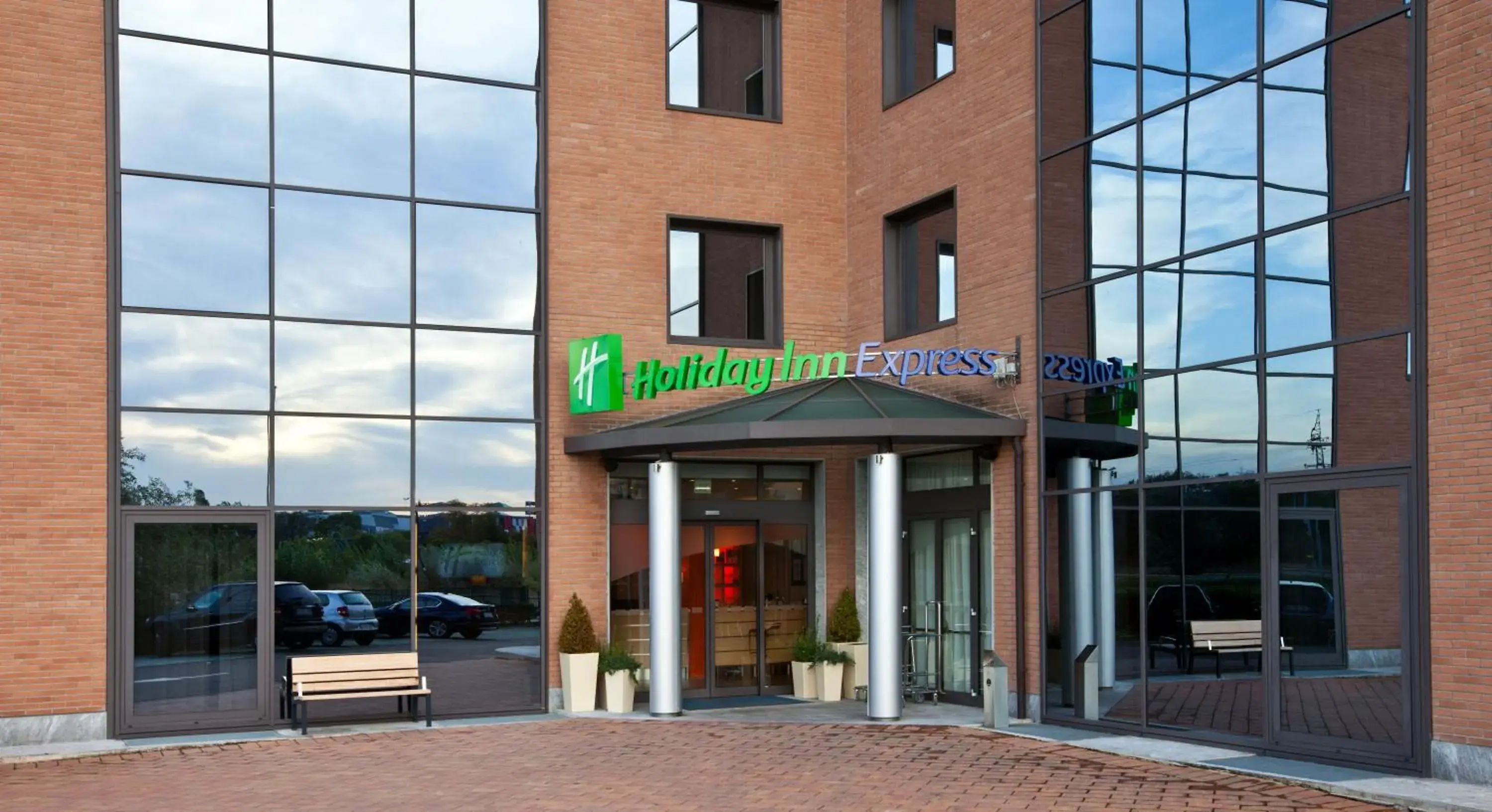Property building in Holiday Inn Express Reggio Emilia by IHG Property building in Holiday Inn Express Reggio Emilia by IHG