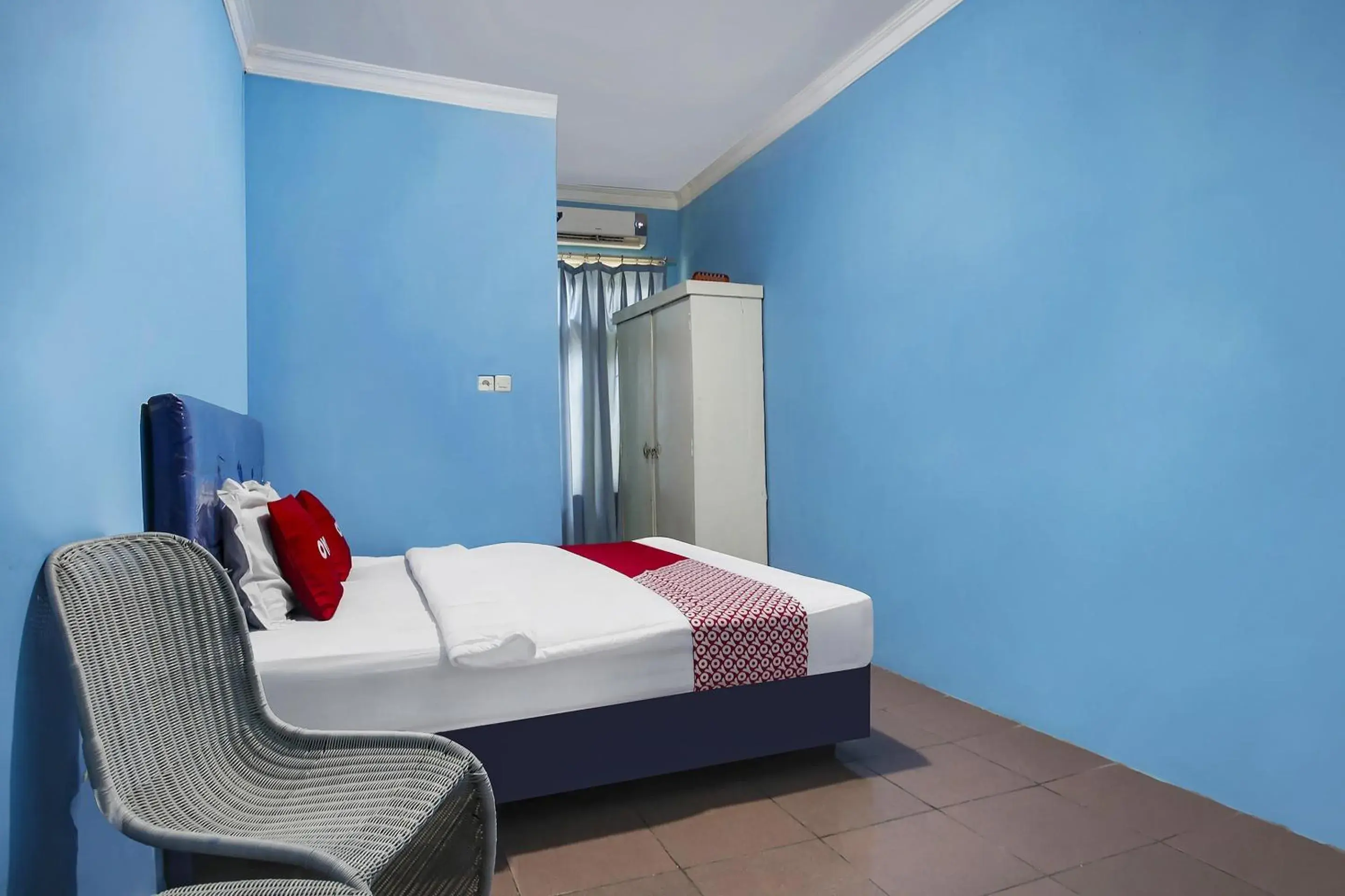 Bedroom, Bed in Hotel O Cottage Putra Mutun Beach Bedroom, Bed in Hotel O Cottage Putra Mutun Beach