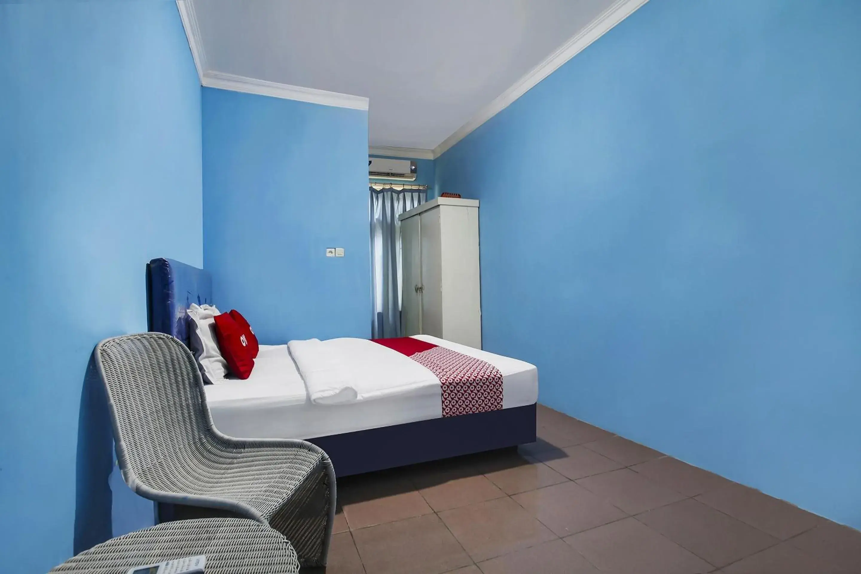 Bedroom, Bed in Hotel O Cottage Putra Mutun Beach Bedroom, Bed in Hotel O Cottage Putra Mutun Beach