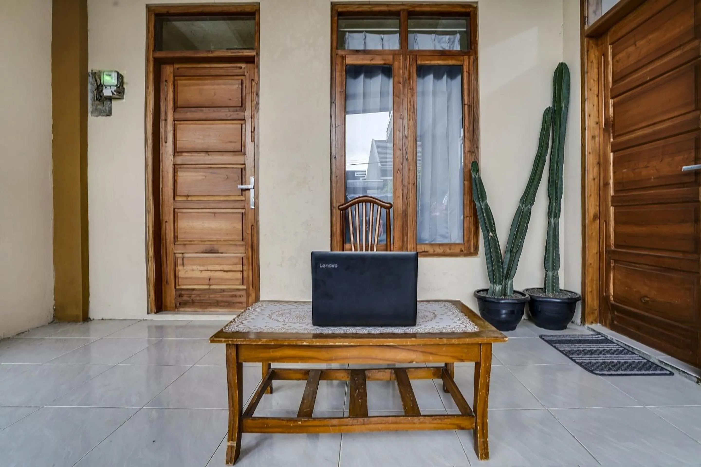 Lobby or reception in OYO Homes 91006 Eco Tourism Desa Cibodas Areng 5 Syariah