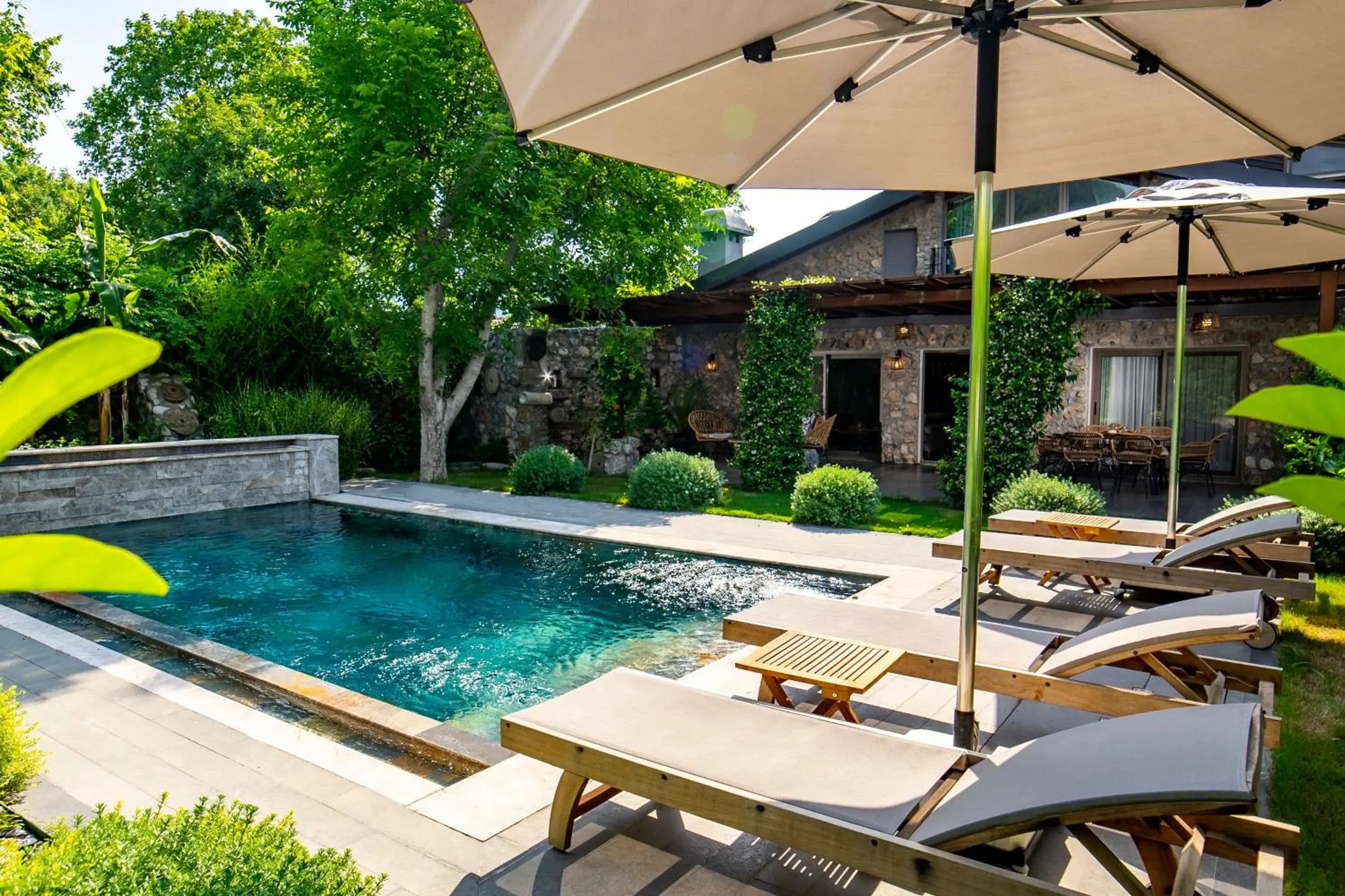 Swimming pool in Kaya Villas Exclusive Swimming pool in Kaya Villas Exclusive