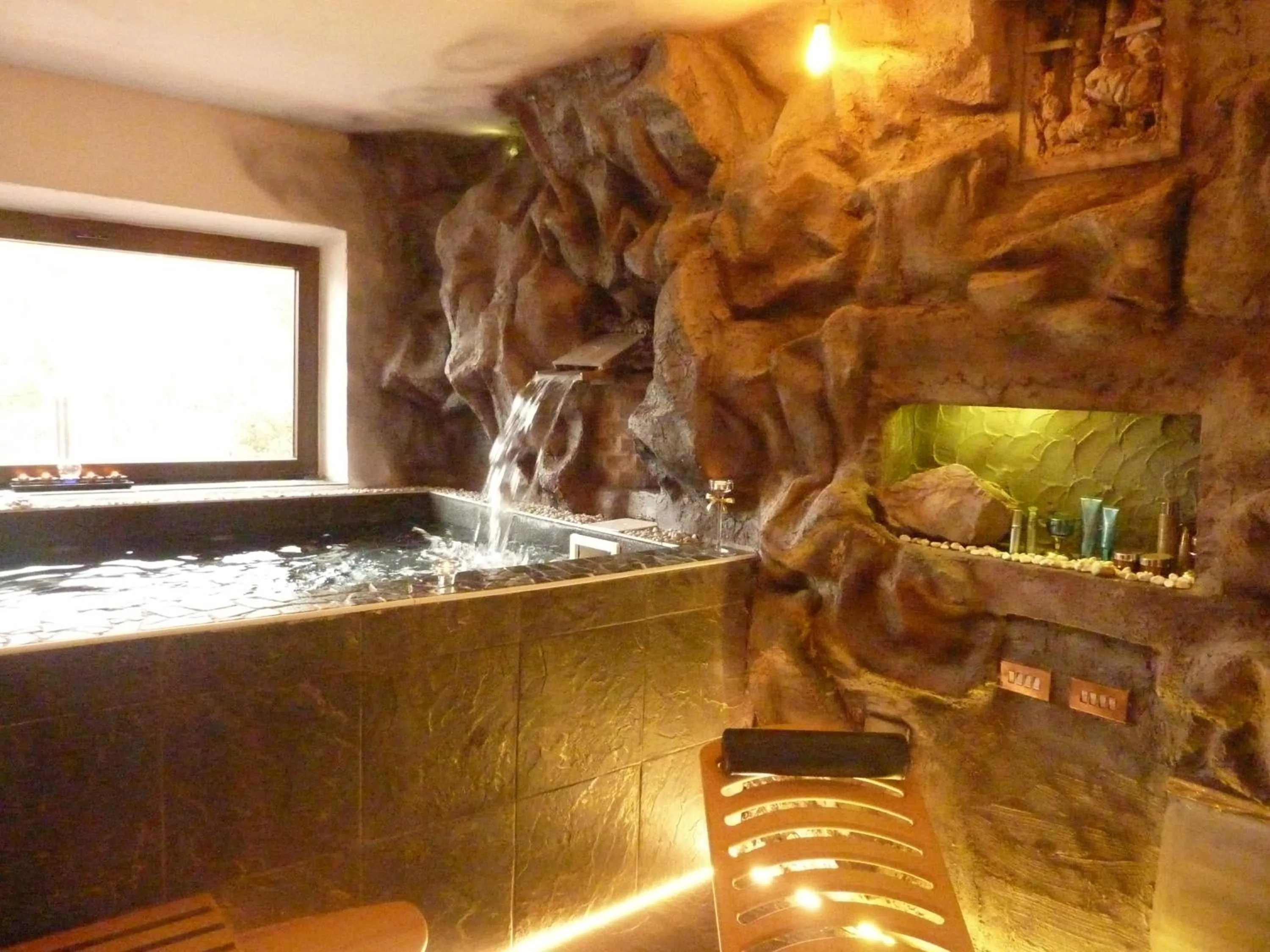 Hot Tub in Resort Le Picchiaie