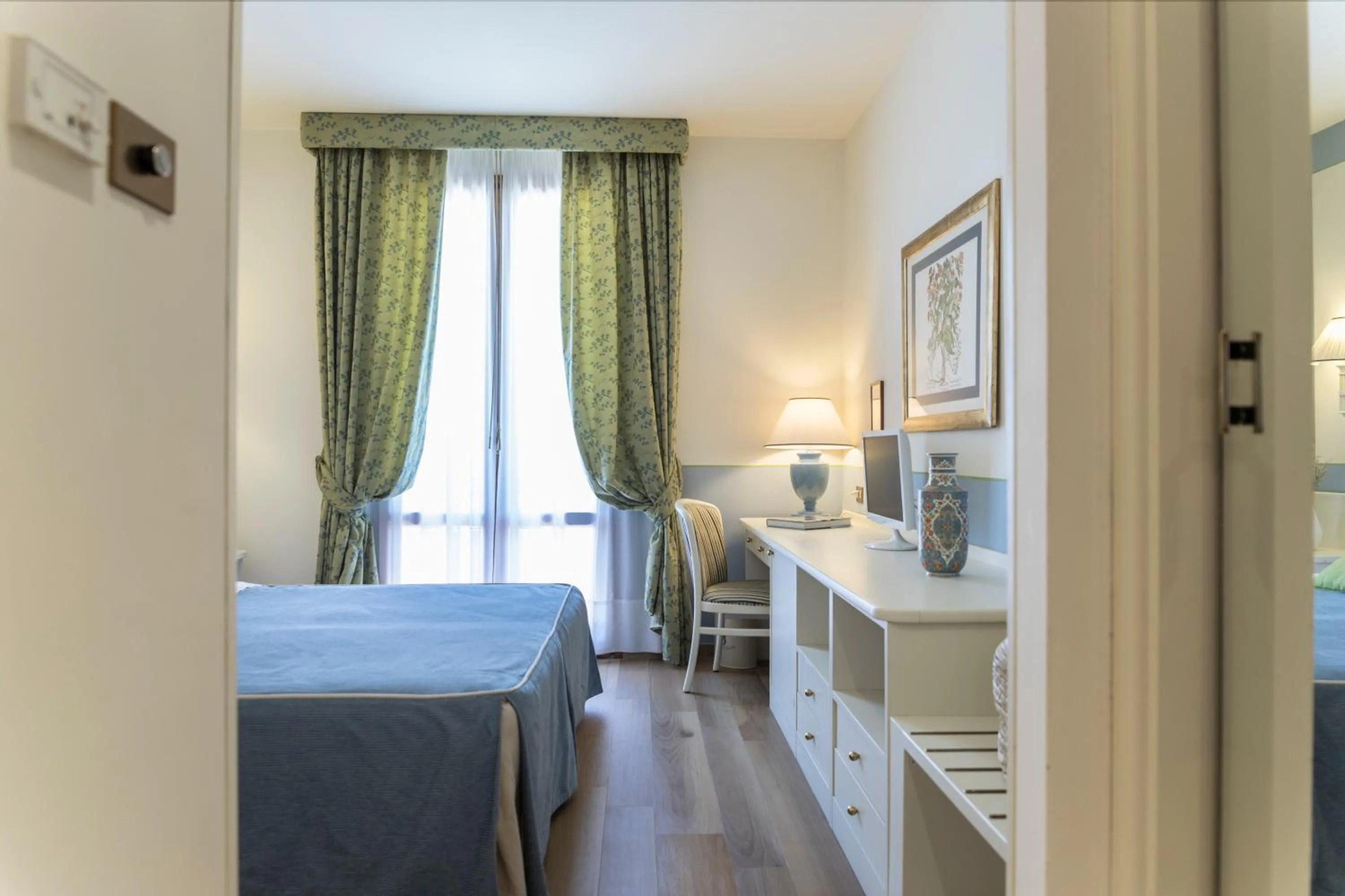 Photo of the whole room, Bed in Relais Santa Chiara Hotel - Tuscany Charme