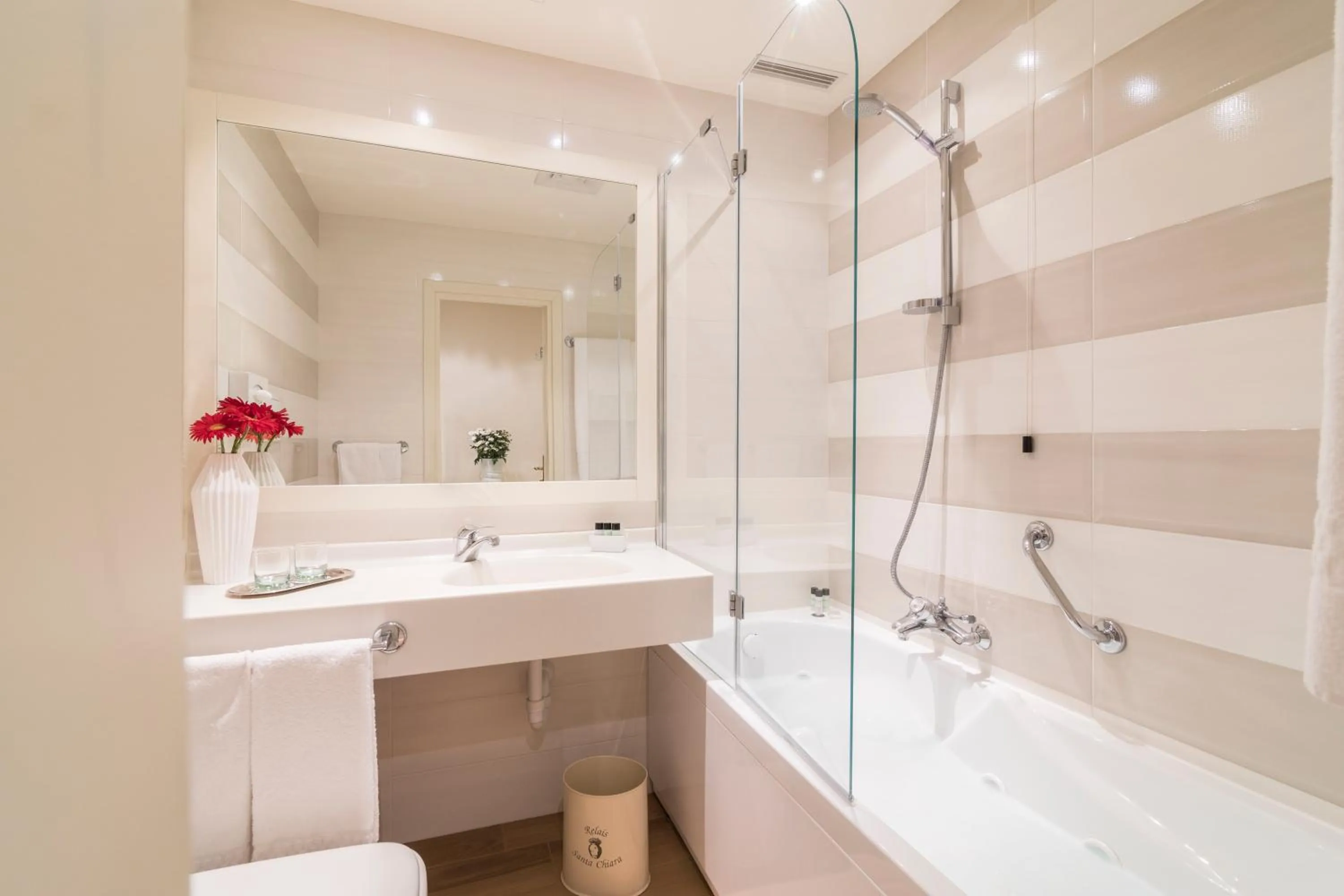 Hot Tub in Relais Santa Chiara Hotel - Tuscany Charme