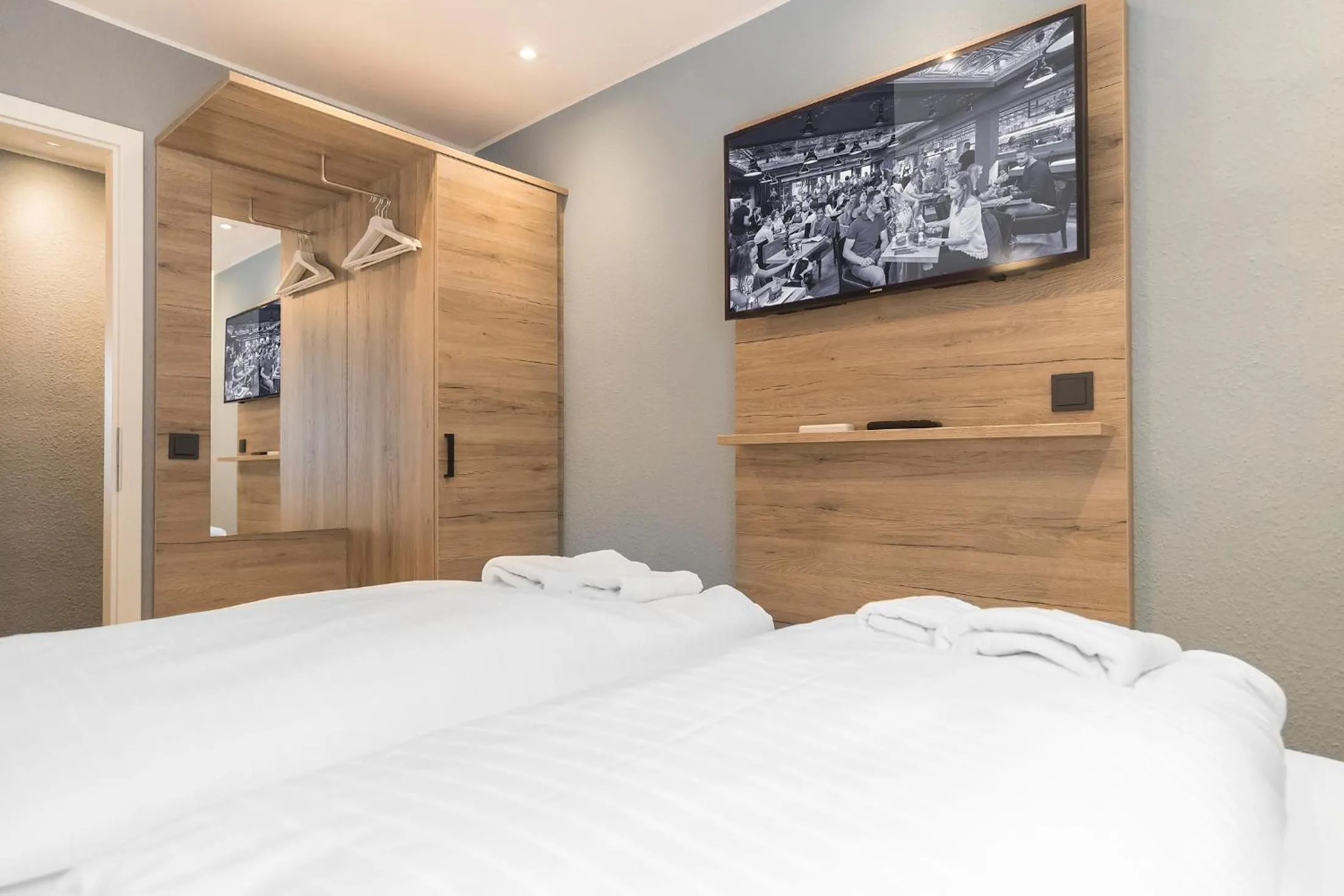 Bed in Riverview Apartments by dasPaul