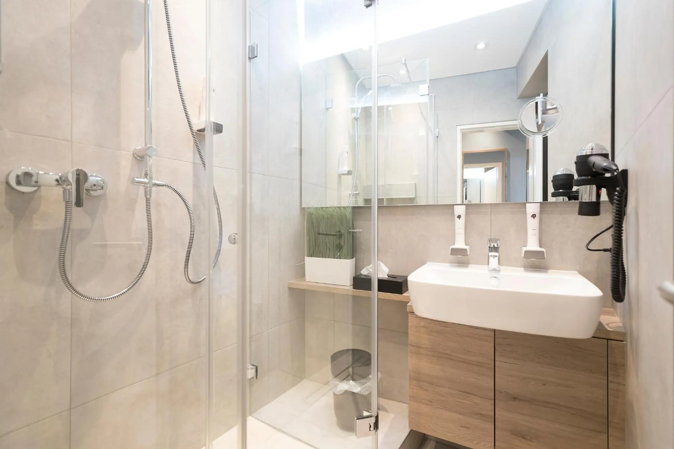 Bathroom in Riverview Apartments by dasPaul