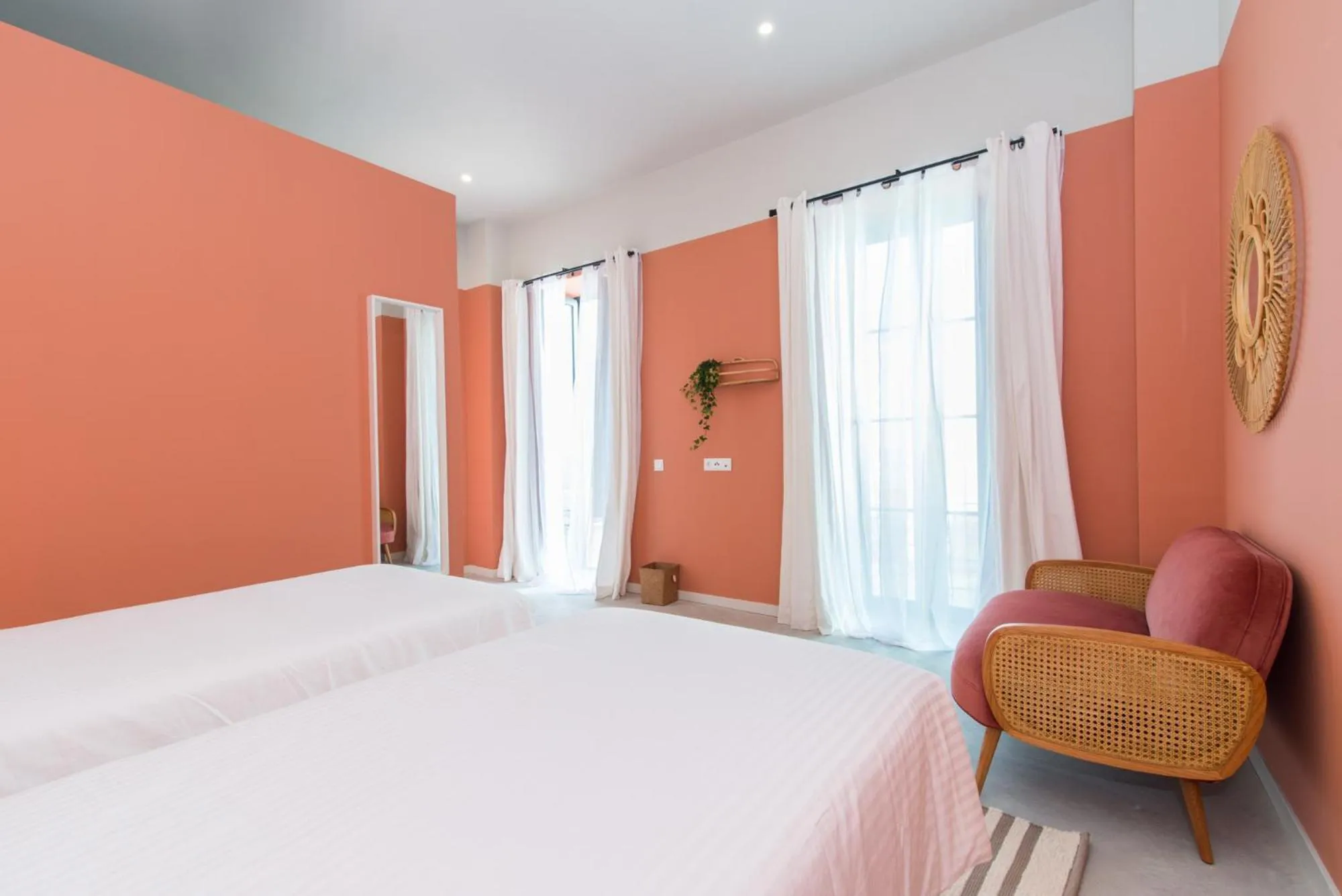 Bed in Casa Rosa Villa with Pool in Olhao Centre