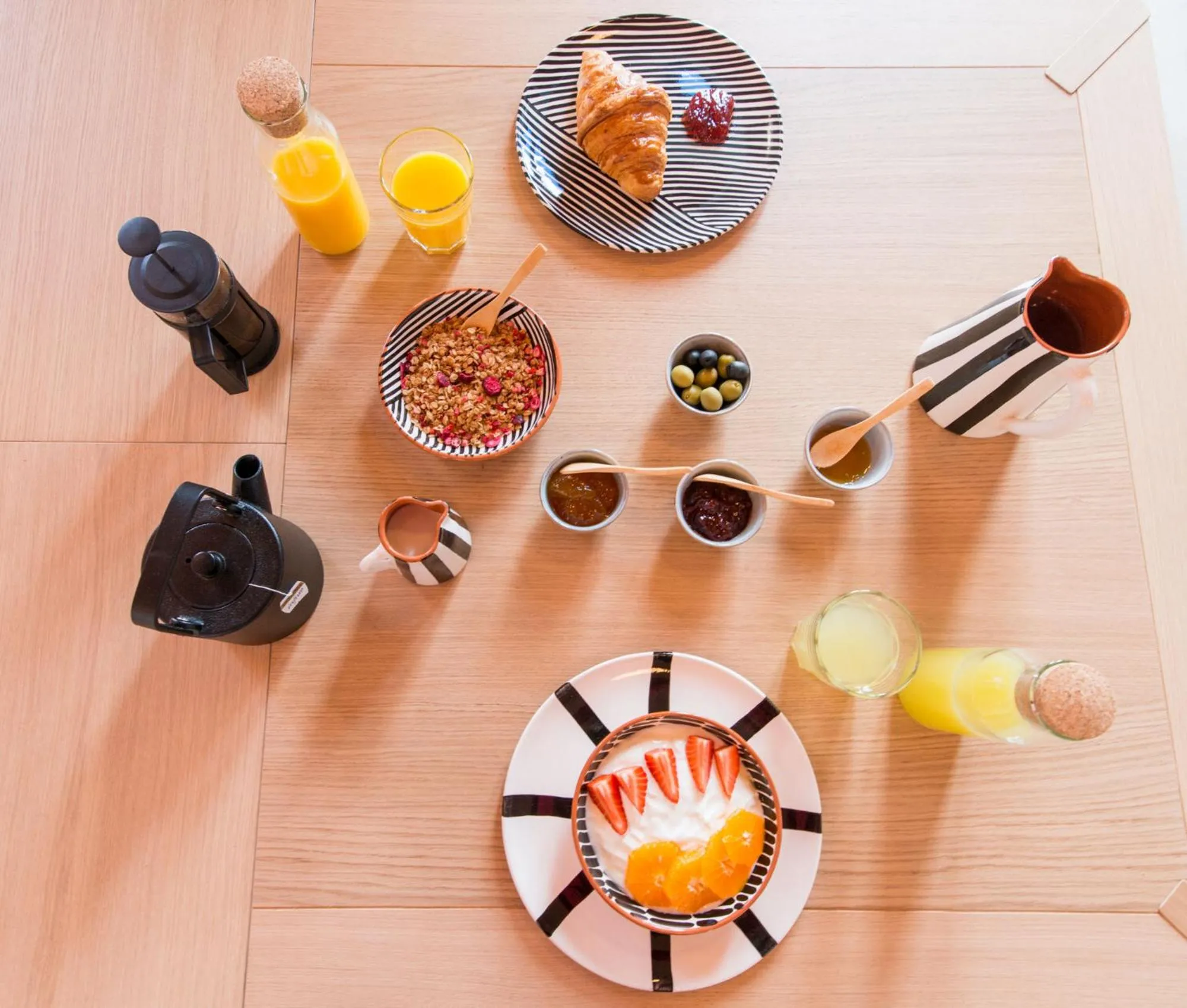 Food and drinks in Casa Rosa Villa with Pool in Olhao Centre