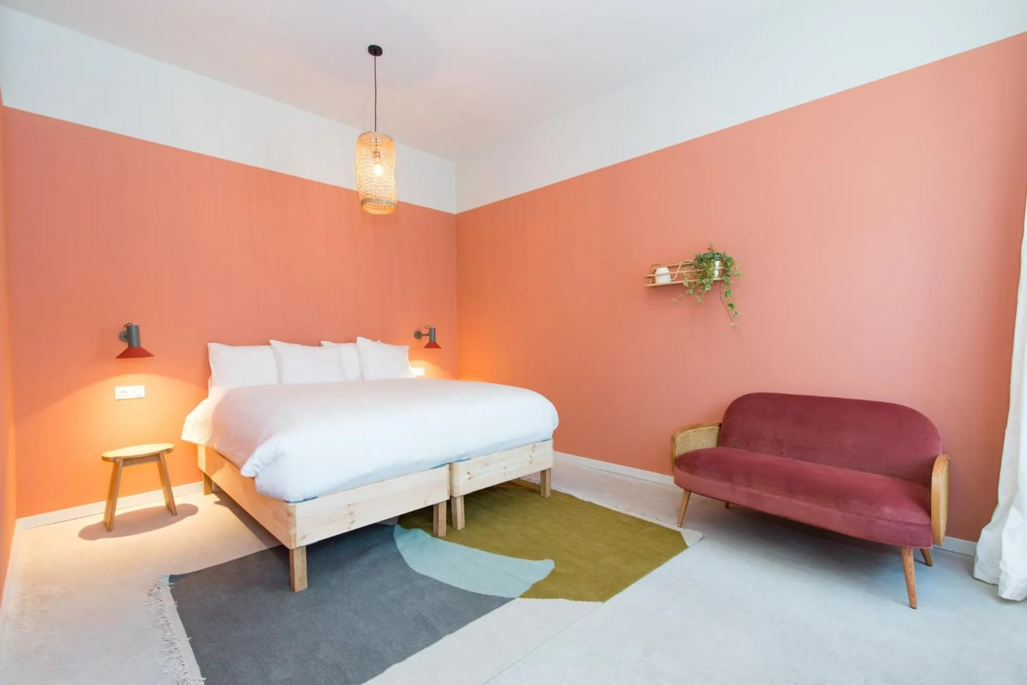 Bed in Casa Rosa Villa with Pool in Olhao Centre