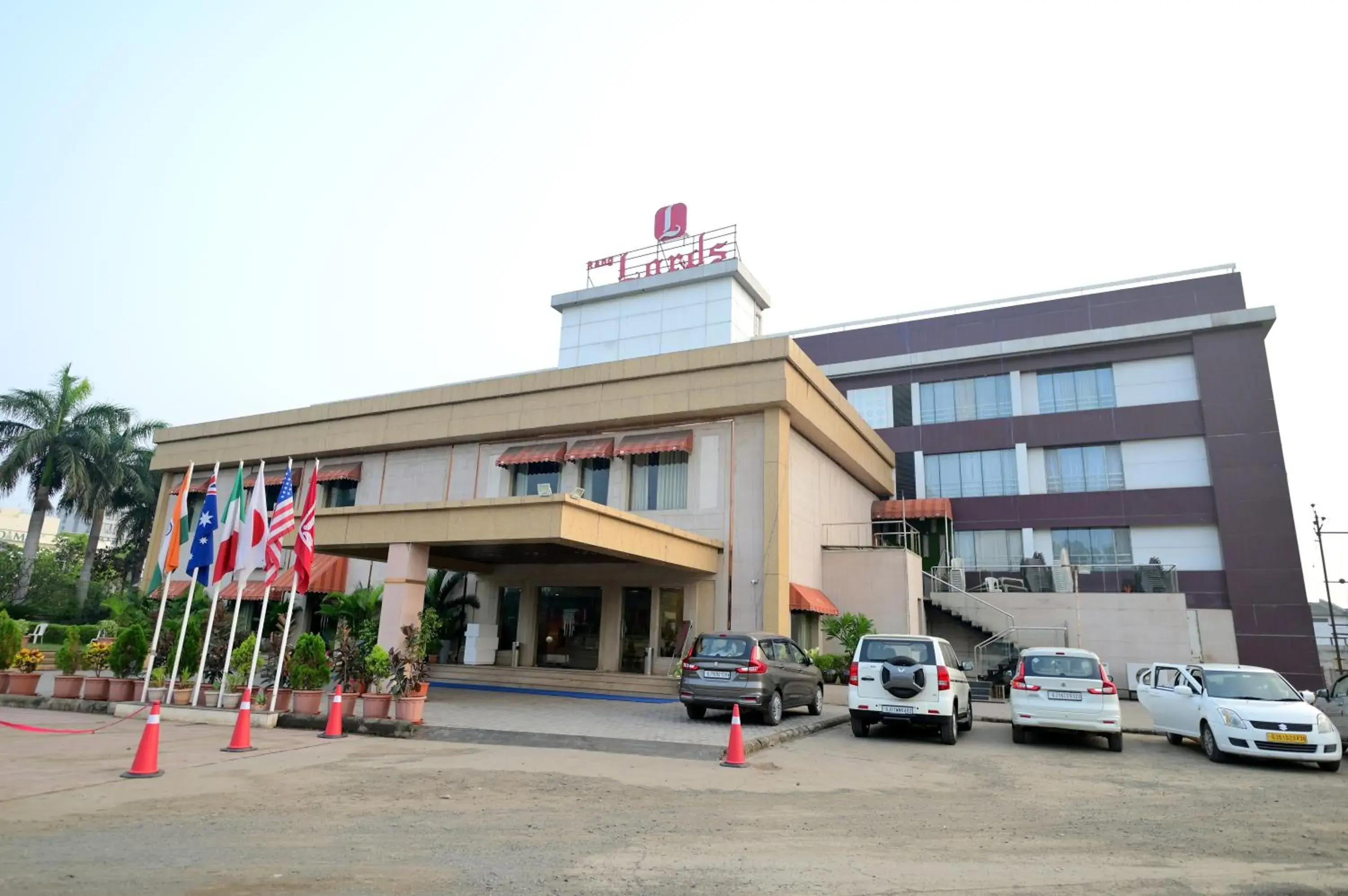 Property building in Rang Lords Inn Bharuch Property building in Rang Lords Inn Bharuch