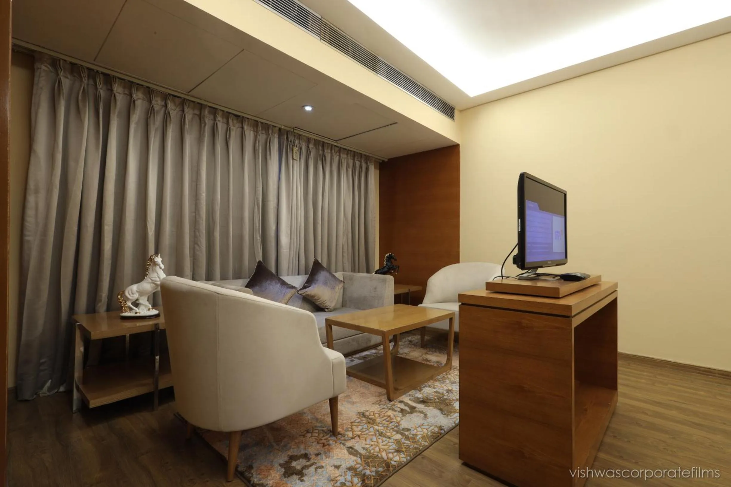 TV and multimedia in Rang Lords Inn Bharuch