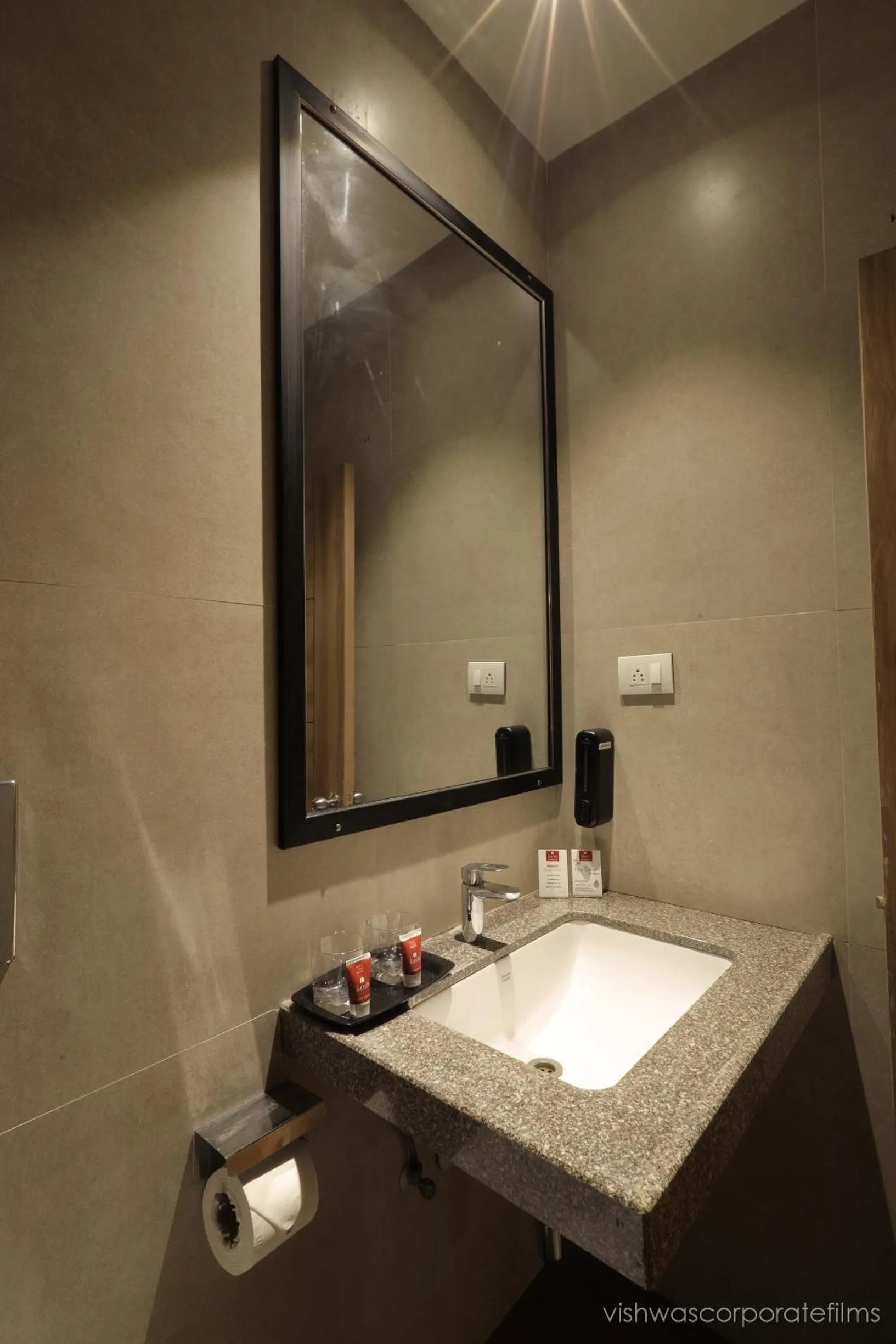 Bathroom in Rang Lords Inn Bharuch